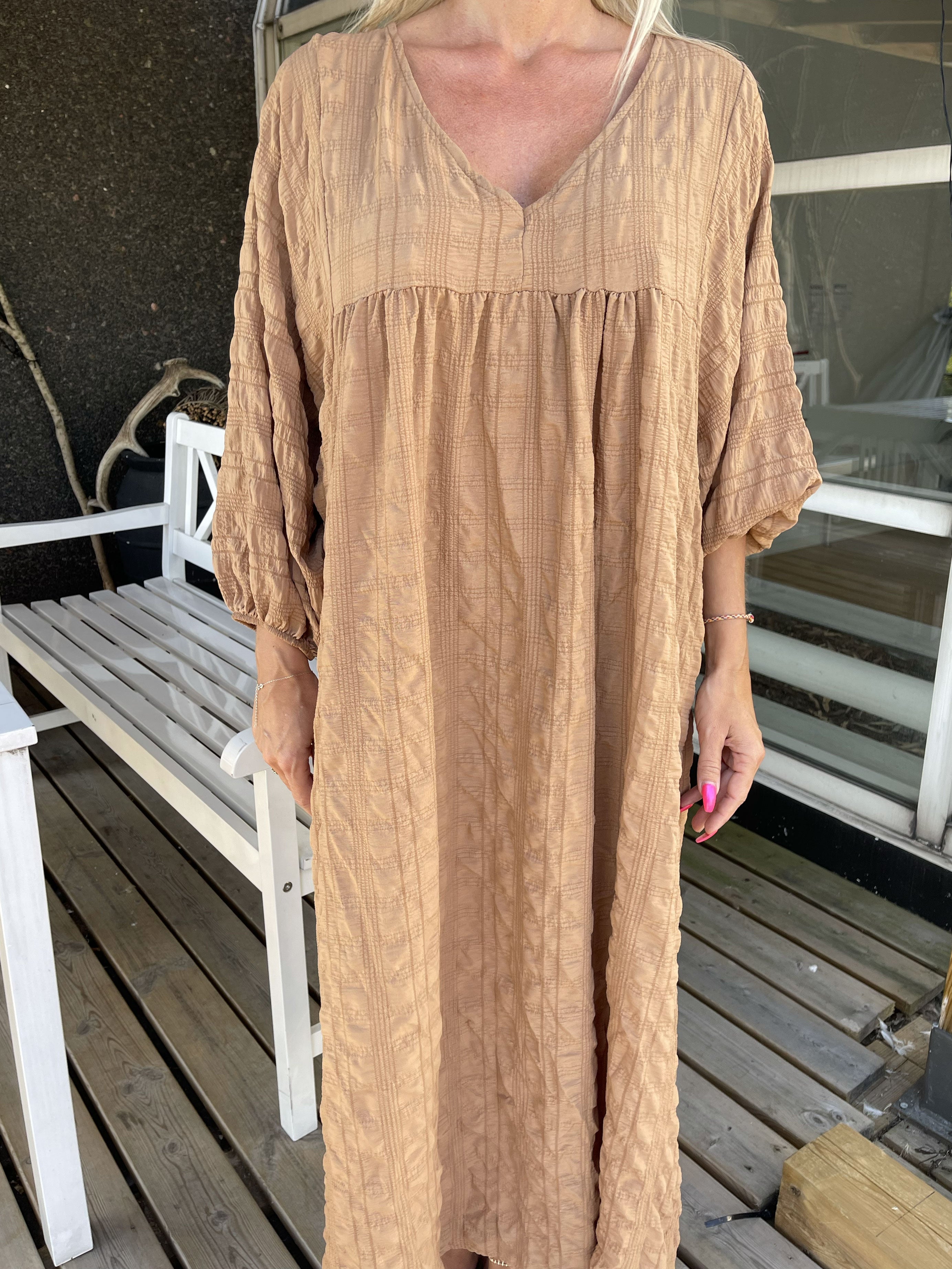 My - Lång klänning i babydoll form - Black