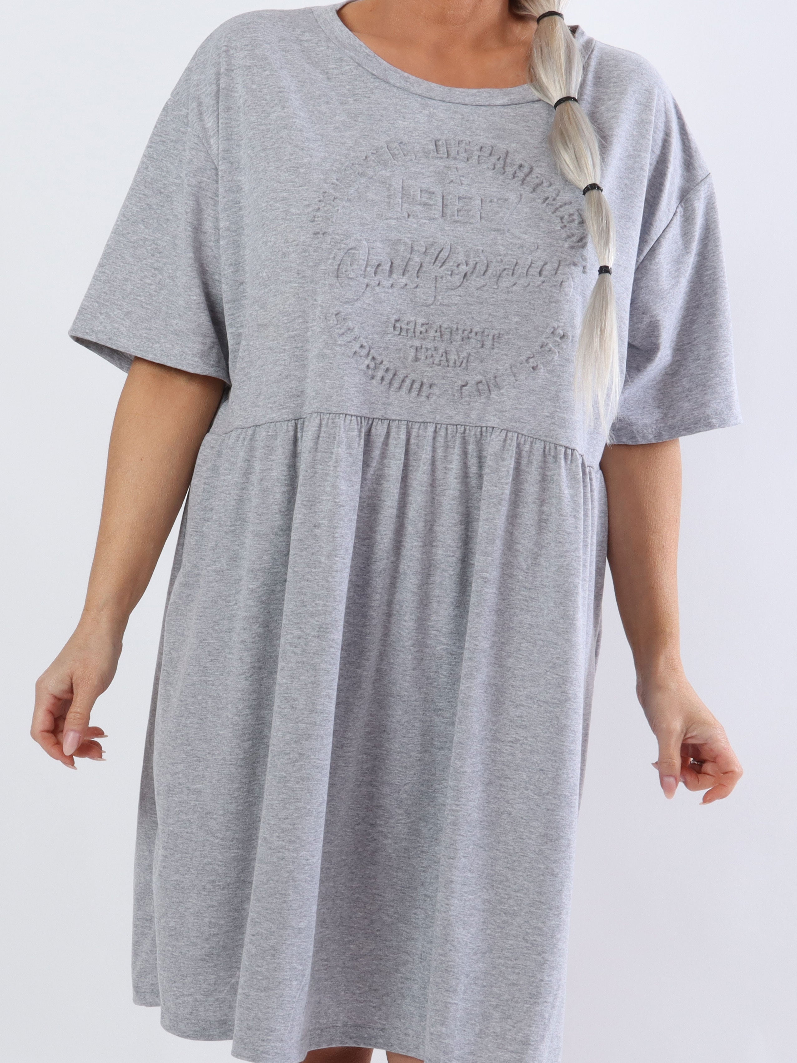 Mynte - Söt bomullsklänning i plus size med 3D-tryck - White