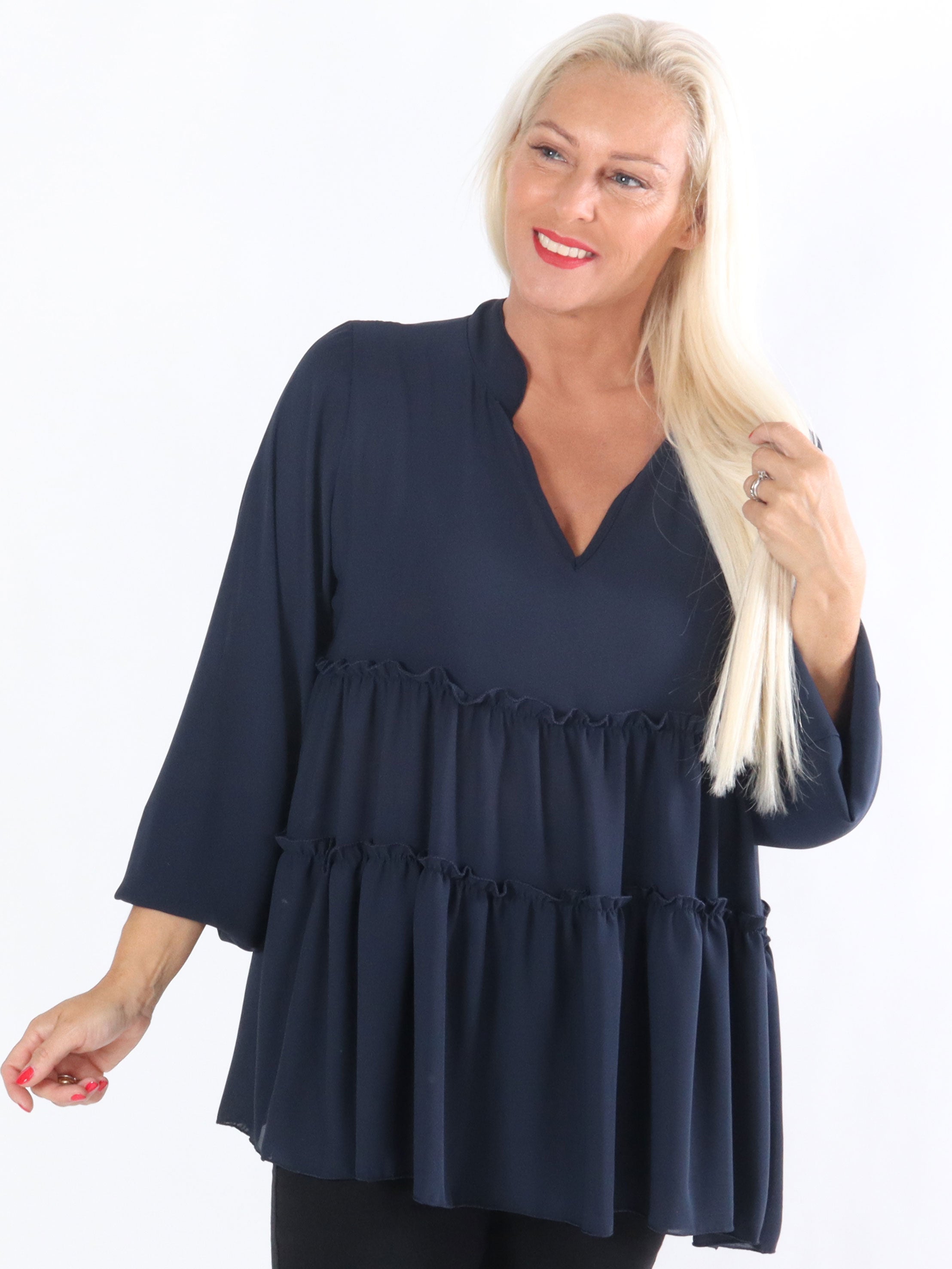 Nancy - Tunica i chiffong med volanger i lager på lager