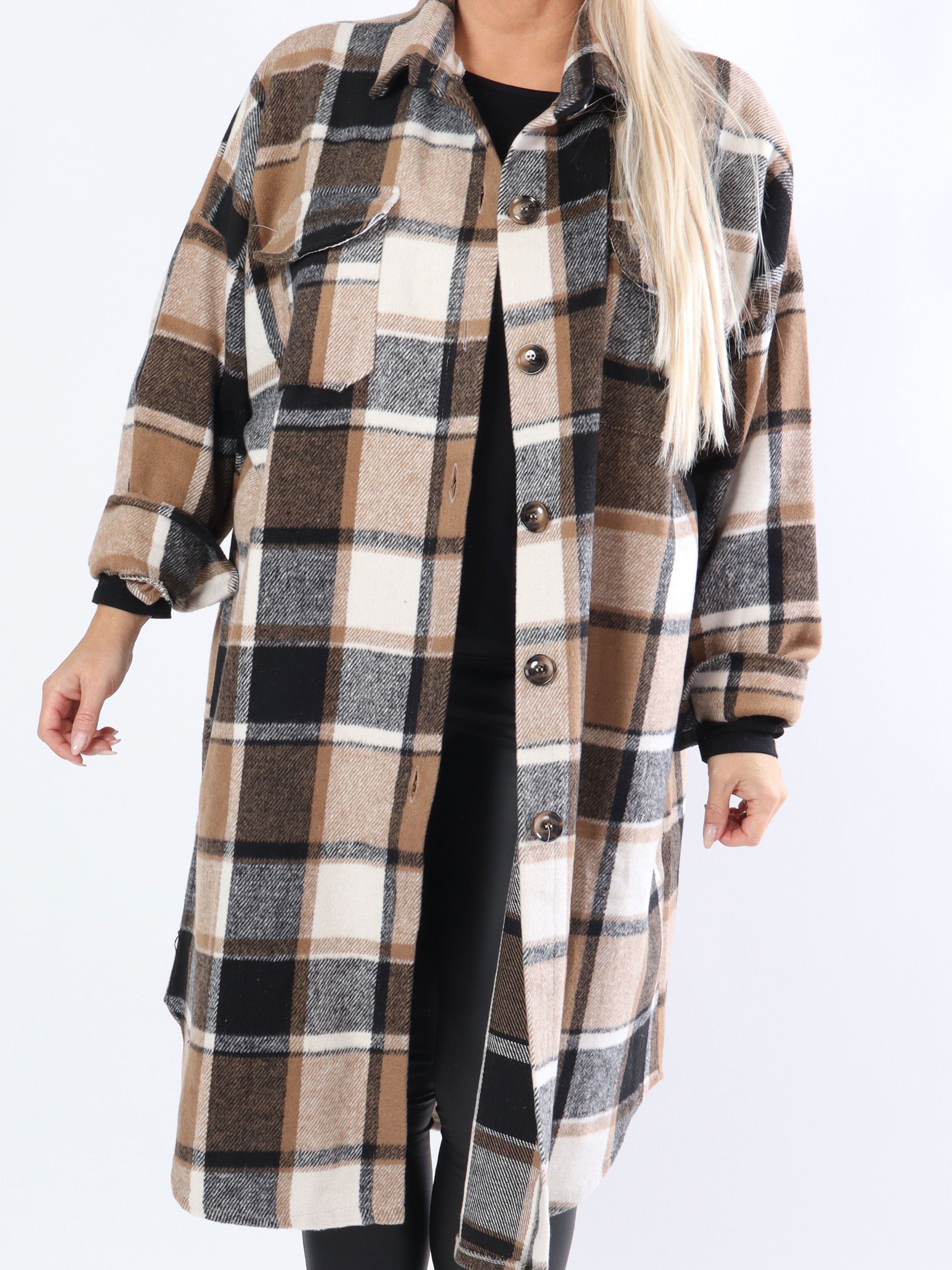 Natalia - Lång rutig plus size jacka med knappar