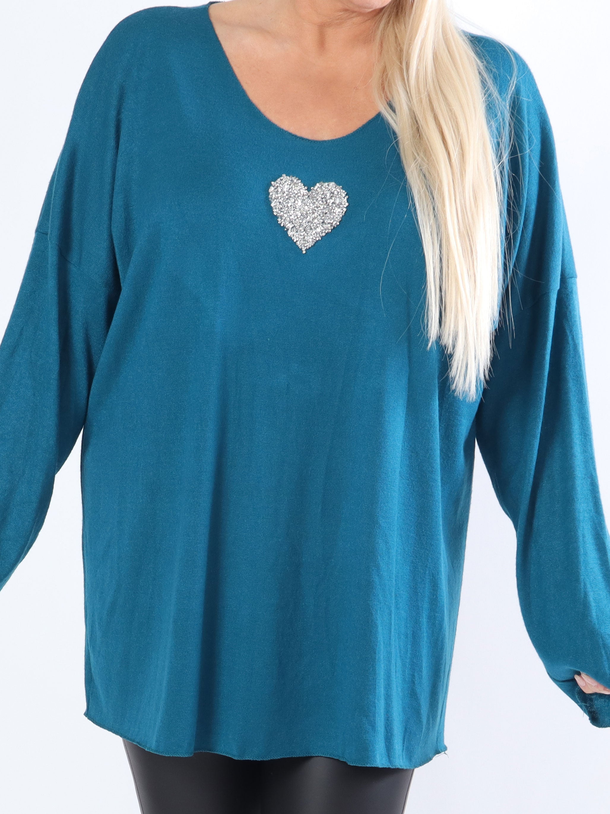 Nayara - Mjuk plus size blus med litet silverhjärta - Green