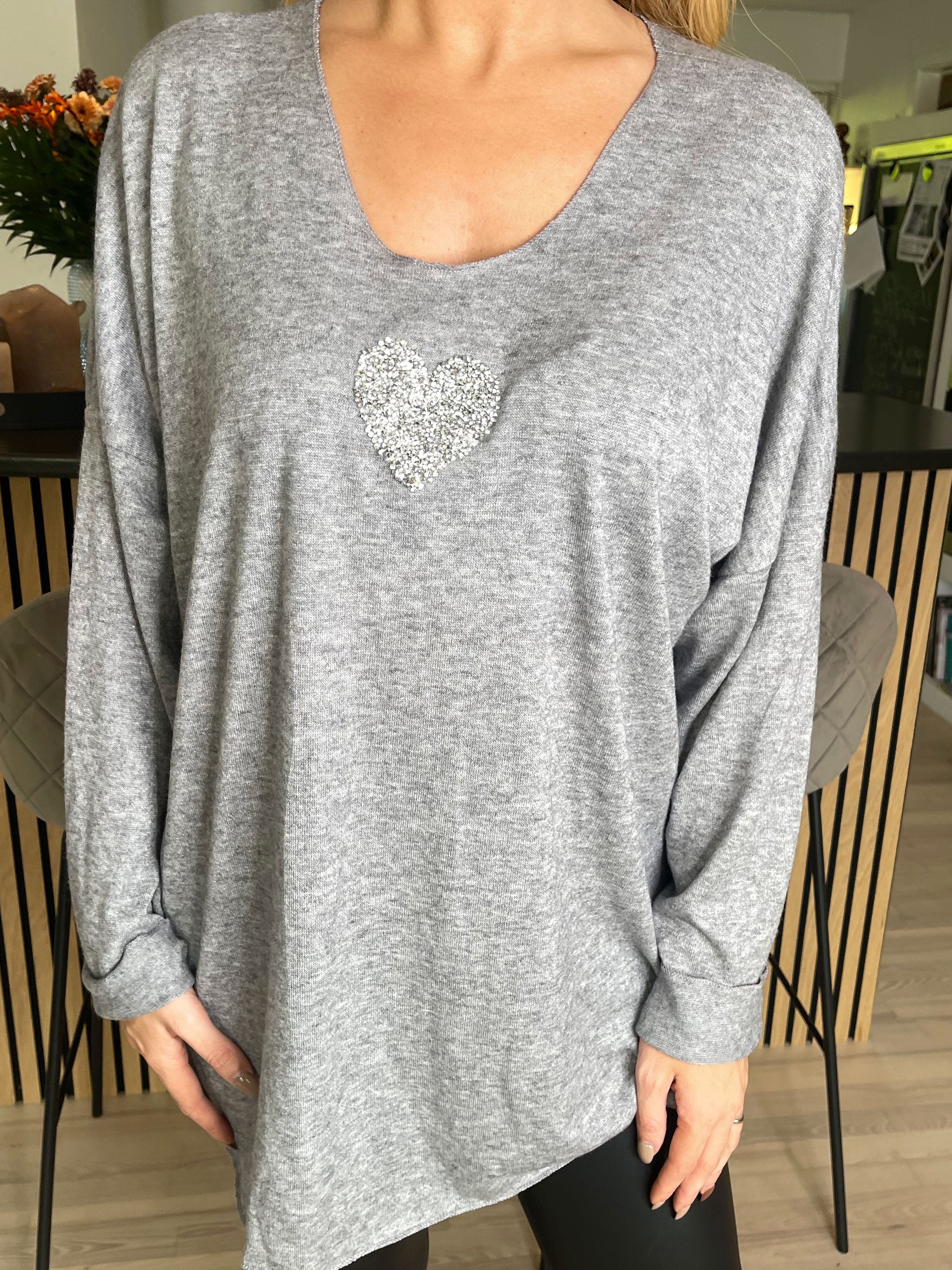 Nayara - Mjuk blus med litet silverhjärta