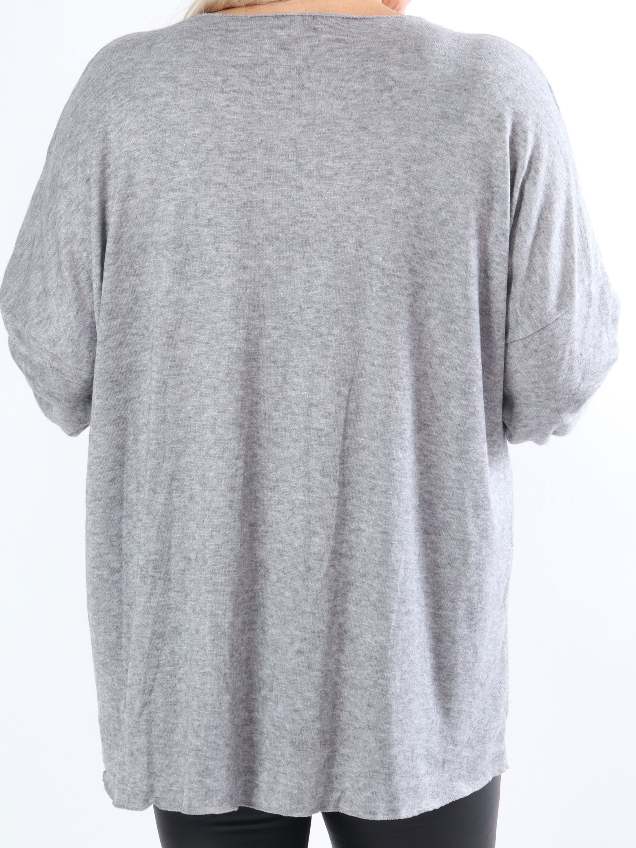 Nayara - Mjuk plus size blus med litet silverhjärta