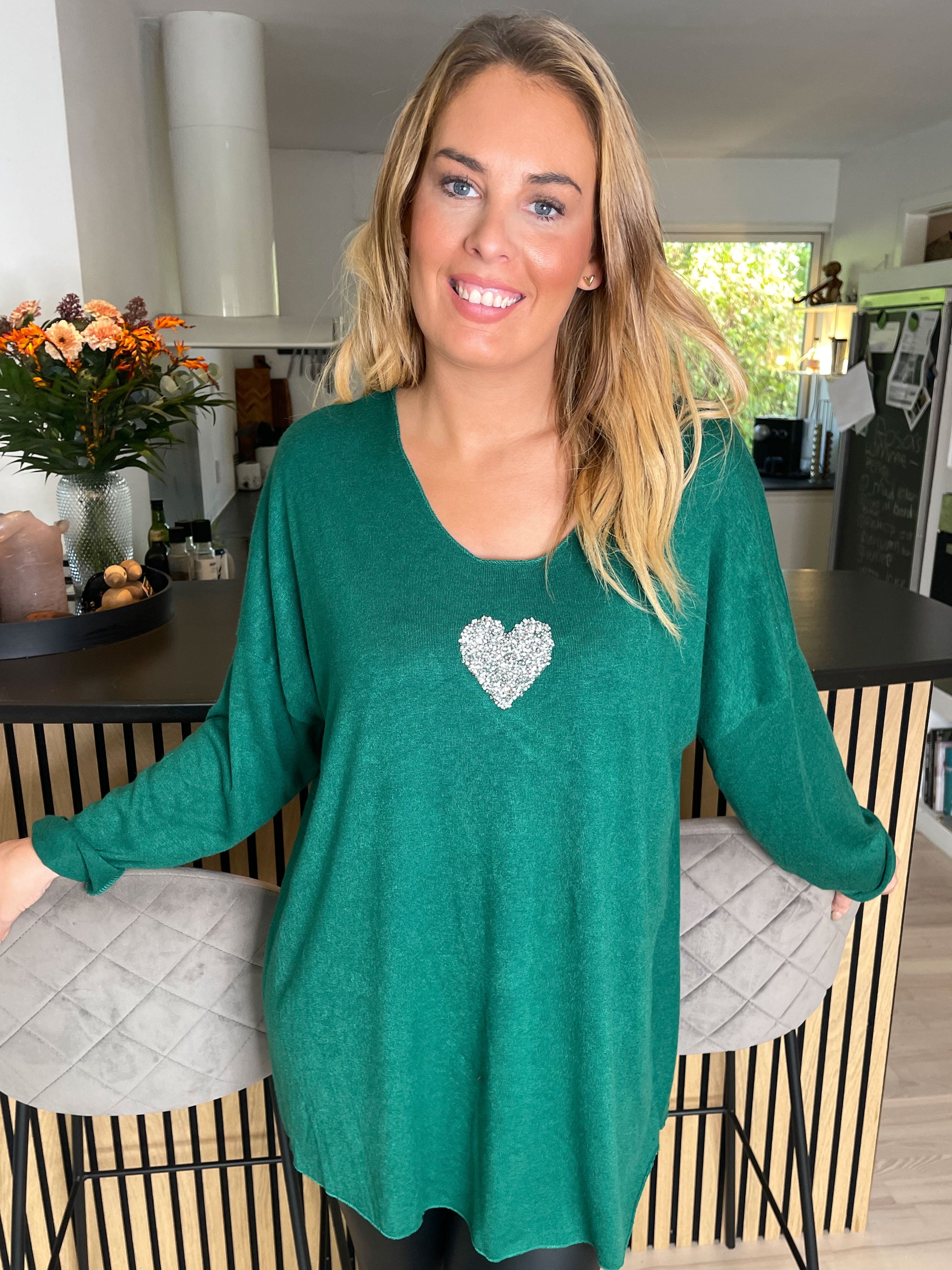 Nayara - Mjuk blus med litet silverhjärta