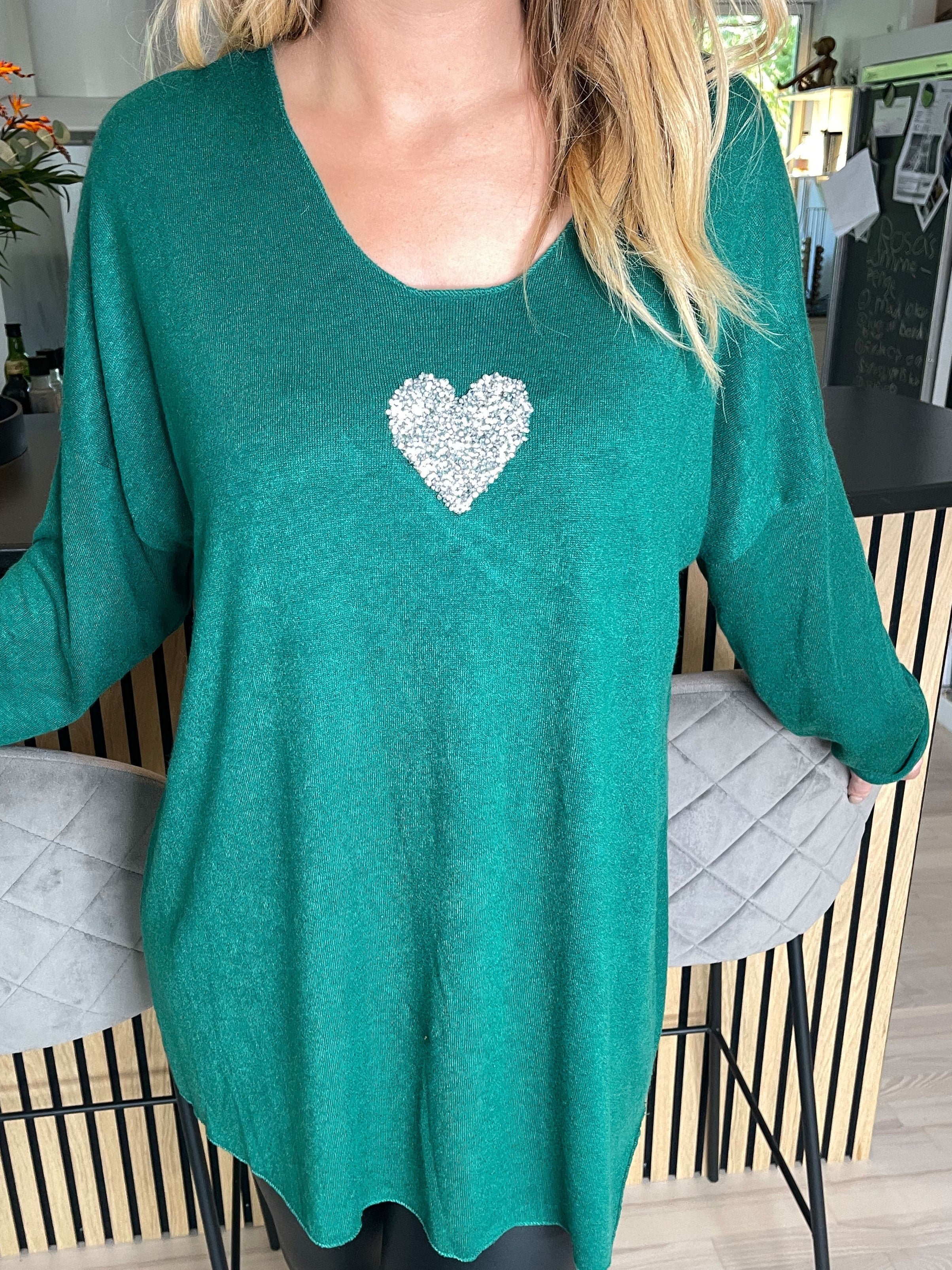 Nayara - Mjuk blus med litet silverhjärta