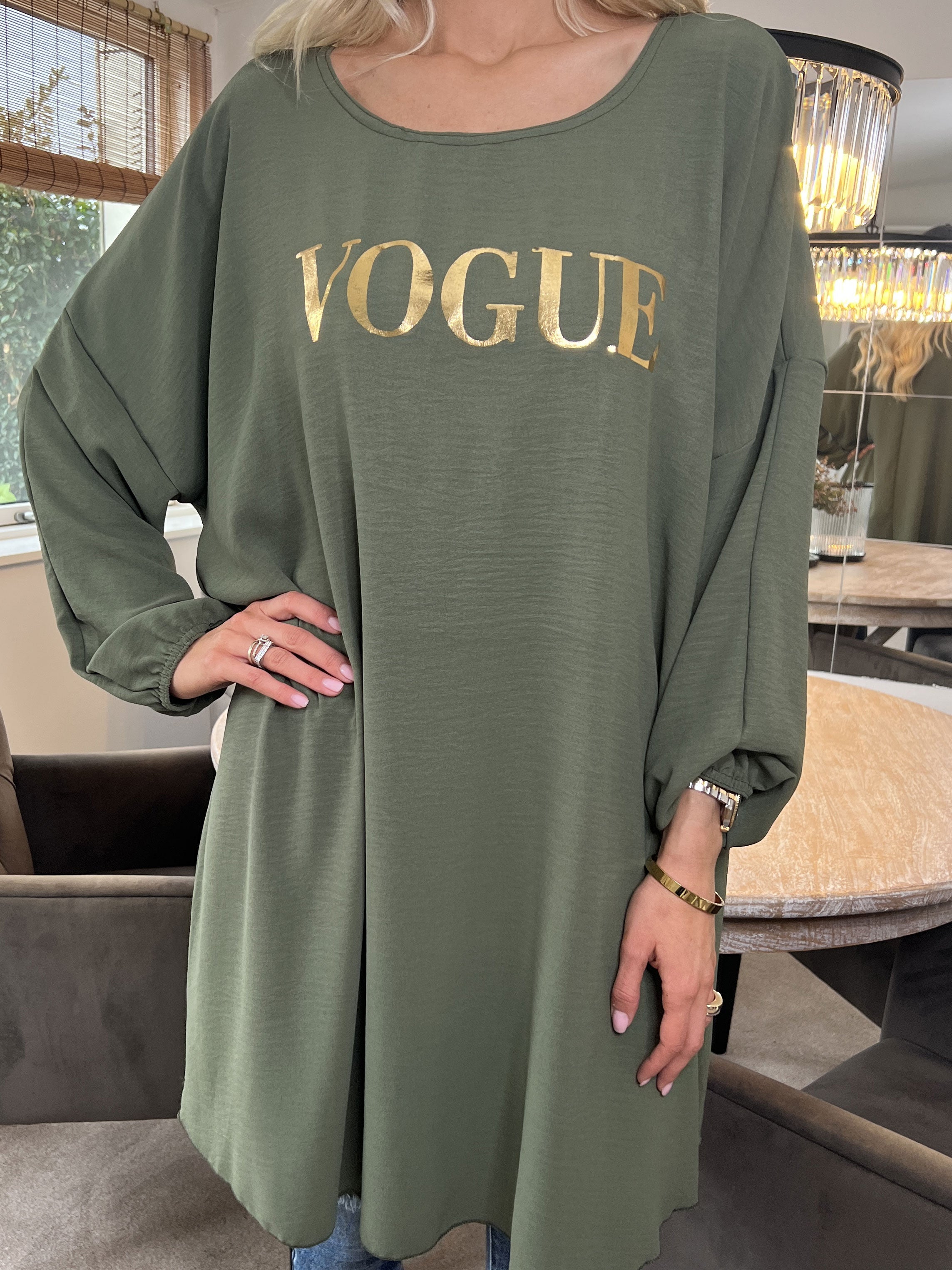 Nella - Cool klänning med skrift