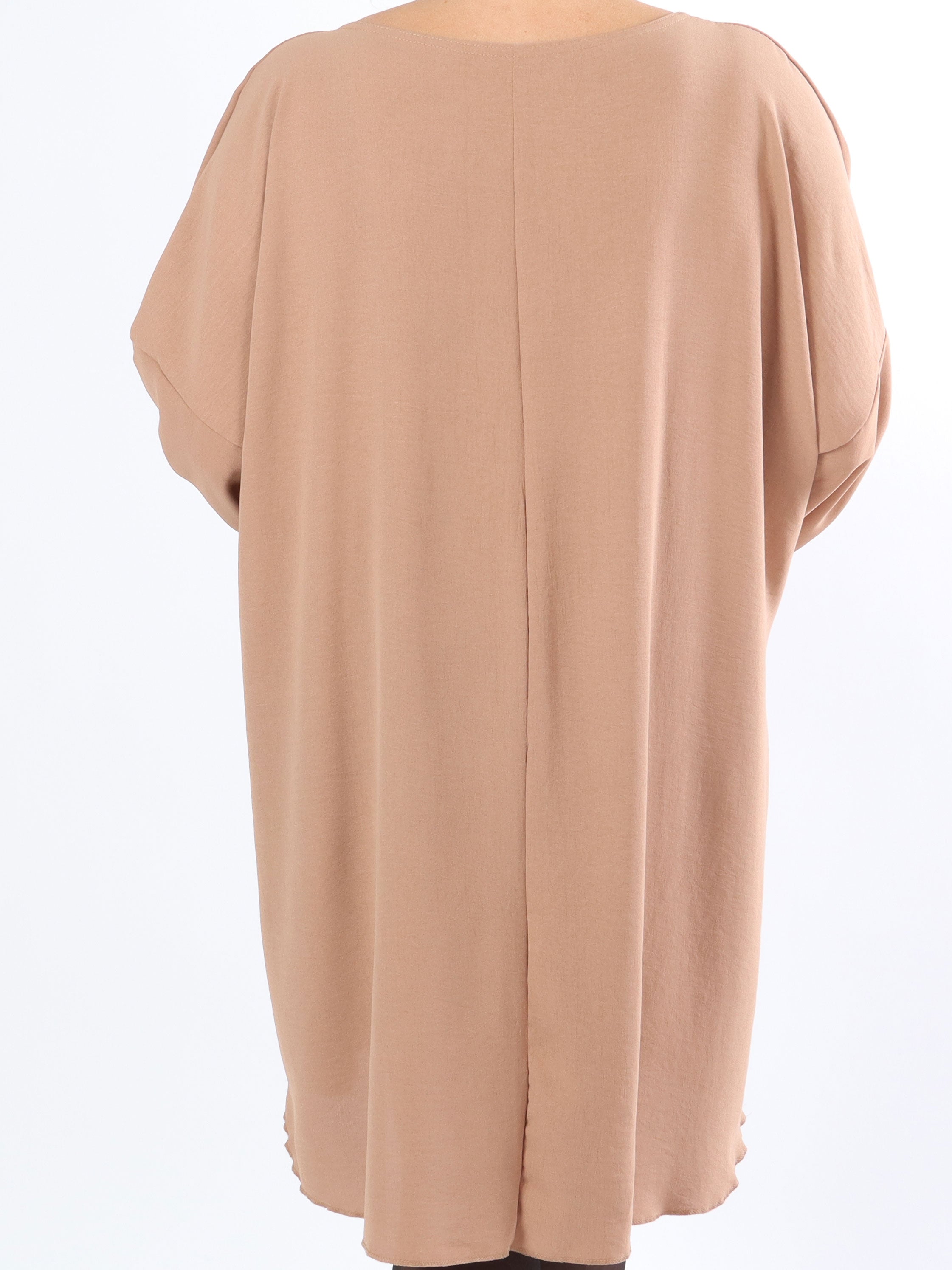 Nella - Cool plussize klänning med guldfärgad skrift - Pink