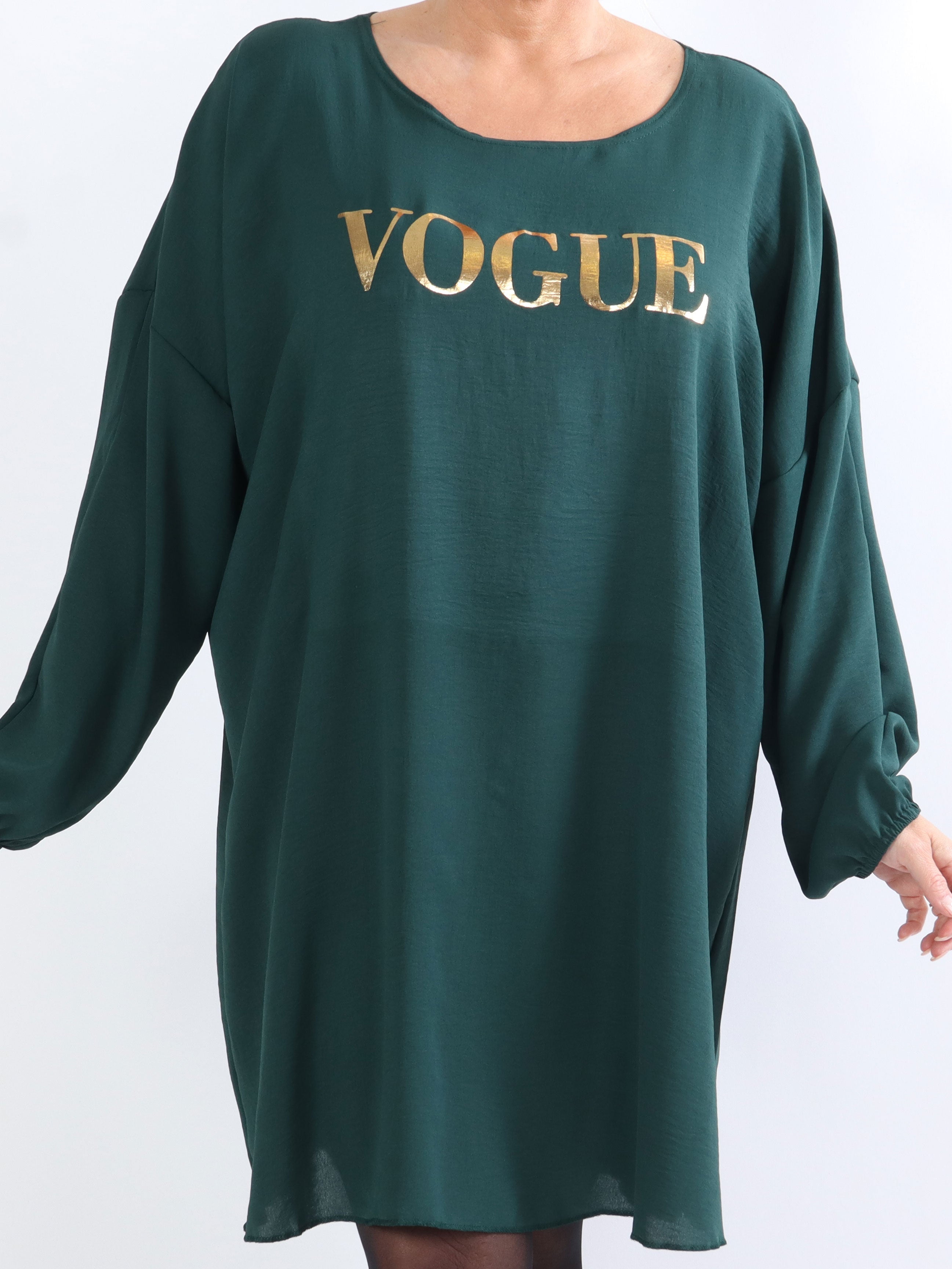 Nella - Cool plussize klänning med guldfärgad skrift