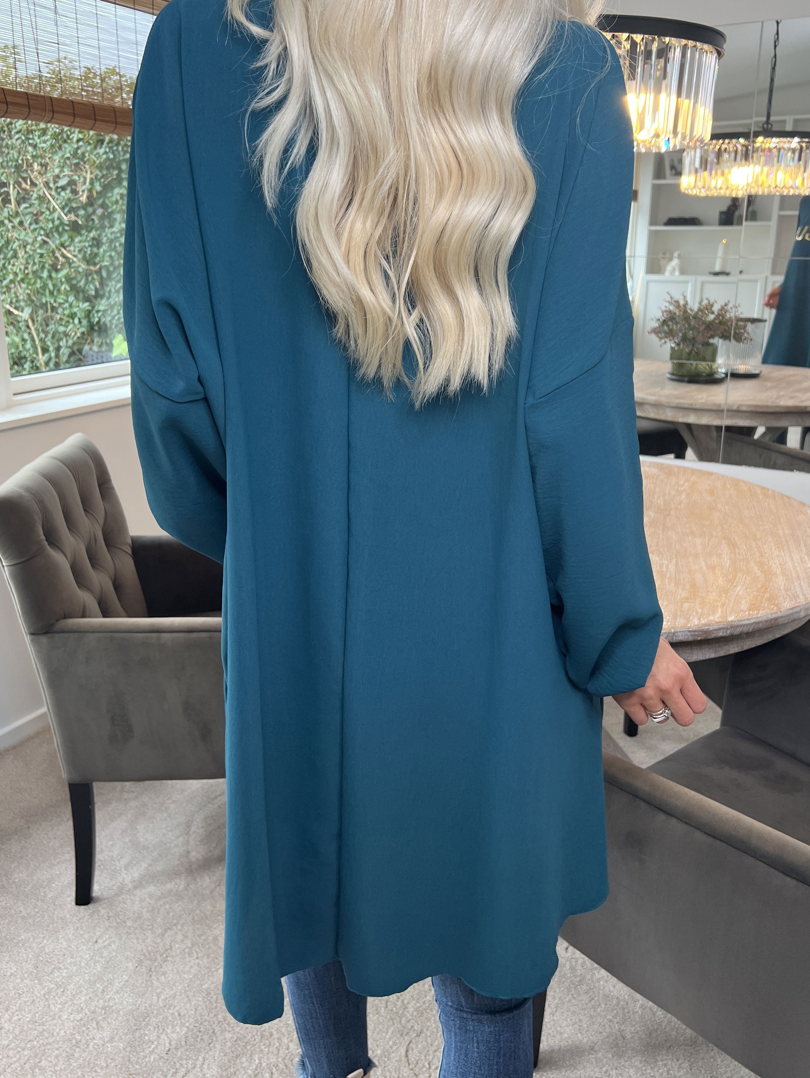 Nella - Cool klänning med skrift