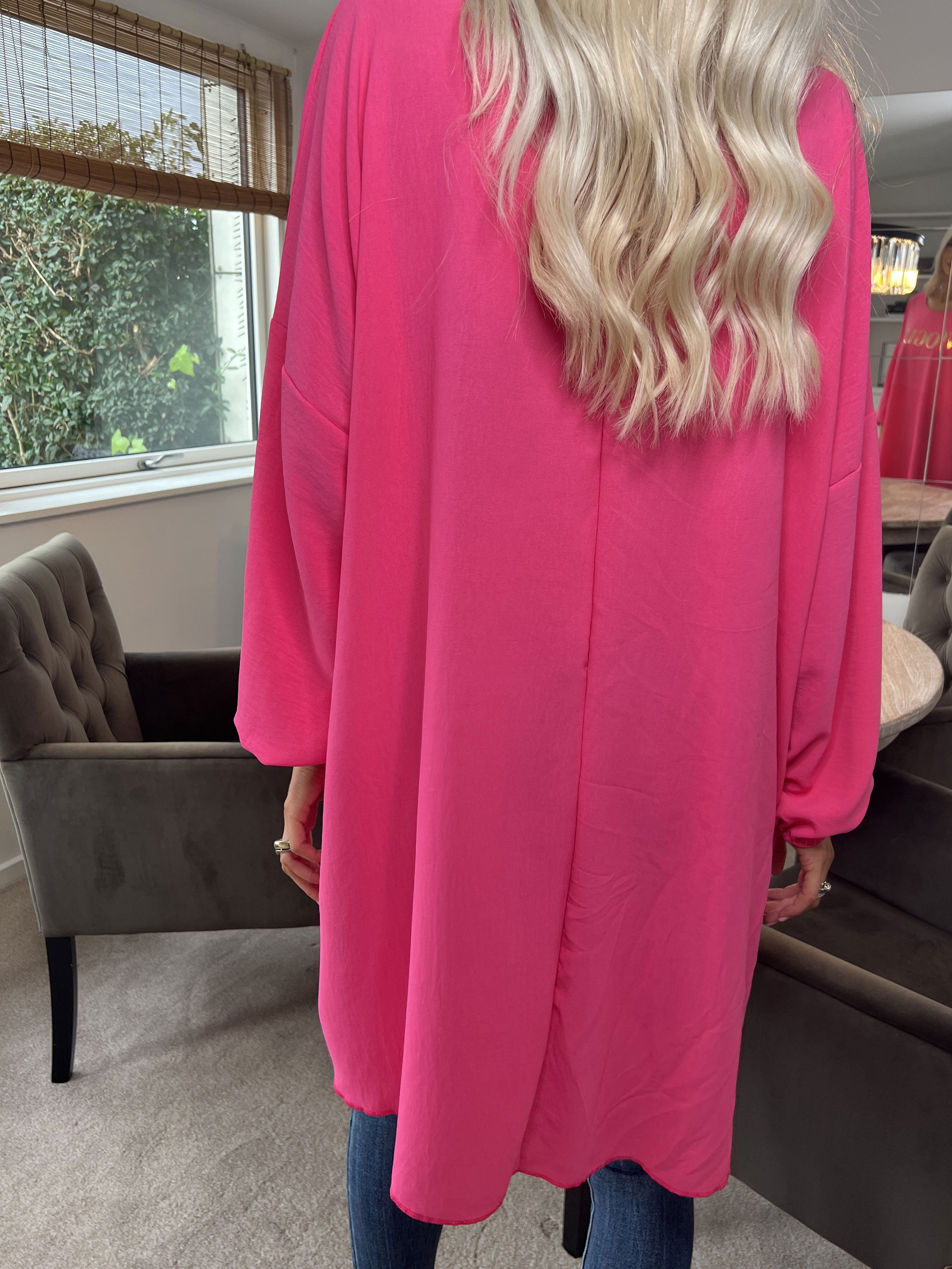 Nella - Cool klänning med skrift