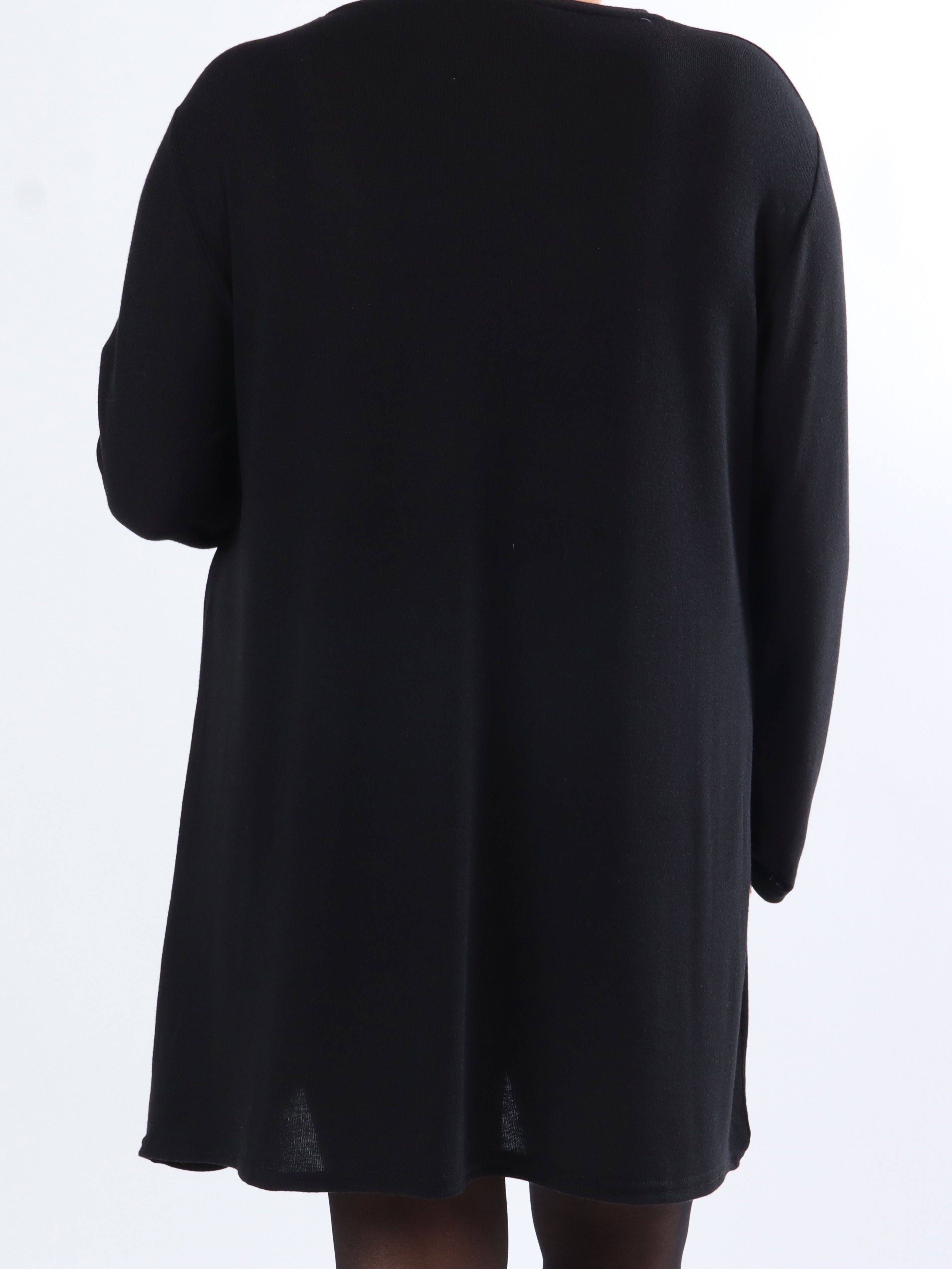 Nerea - Lätt plus size-stickning med skrift