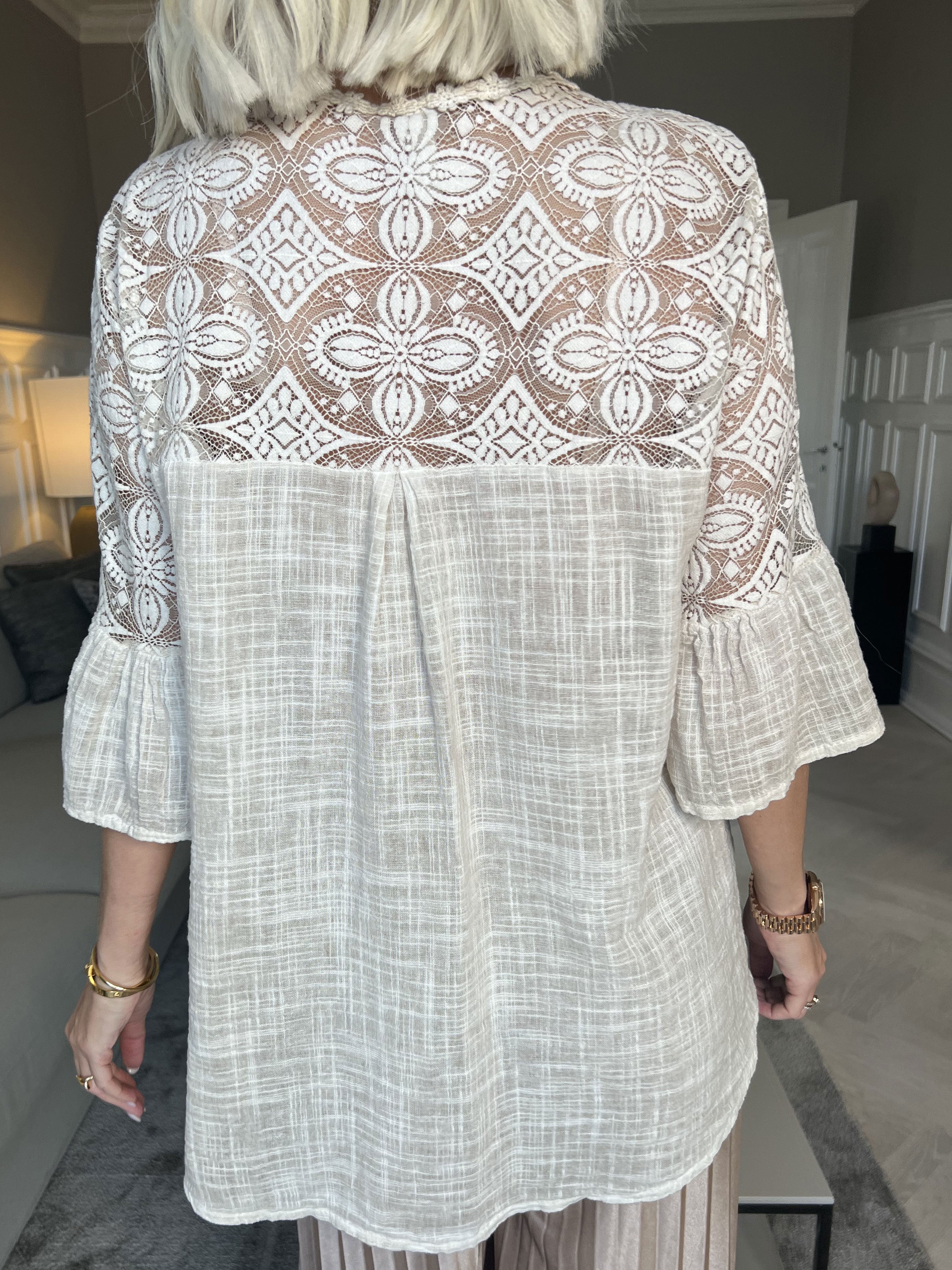 Nice - Fin tunika med spetsärmar - Green