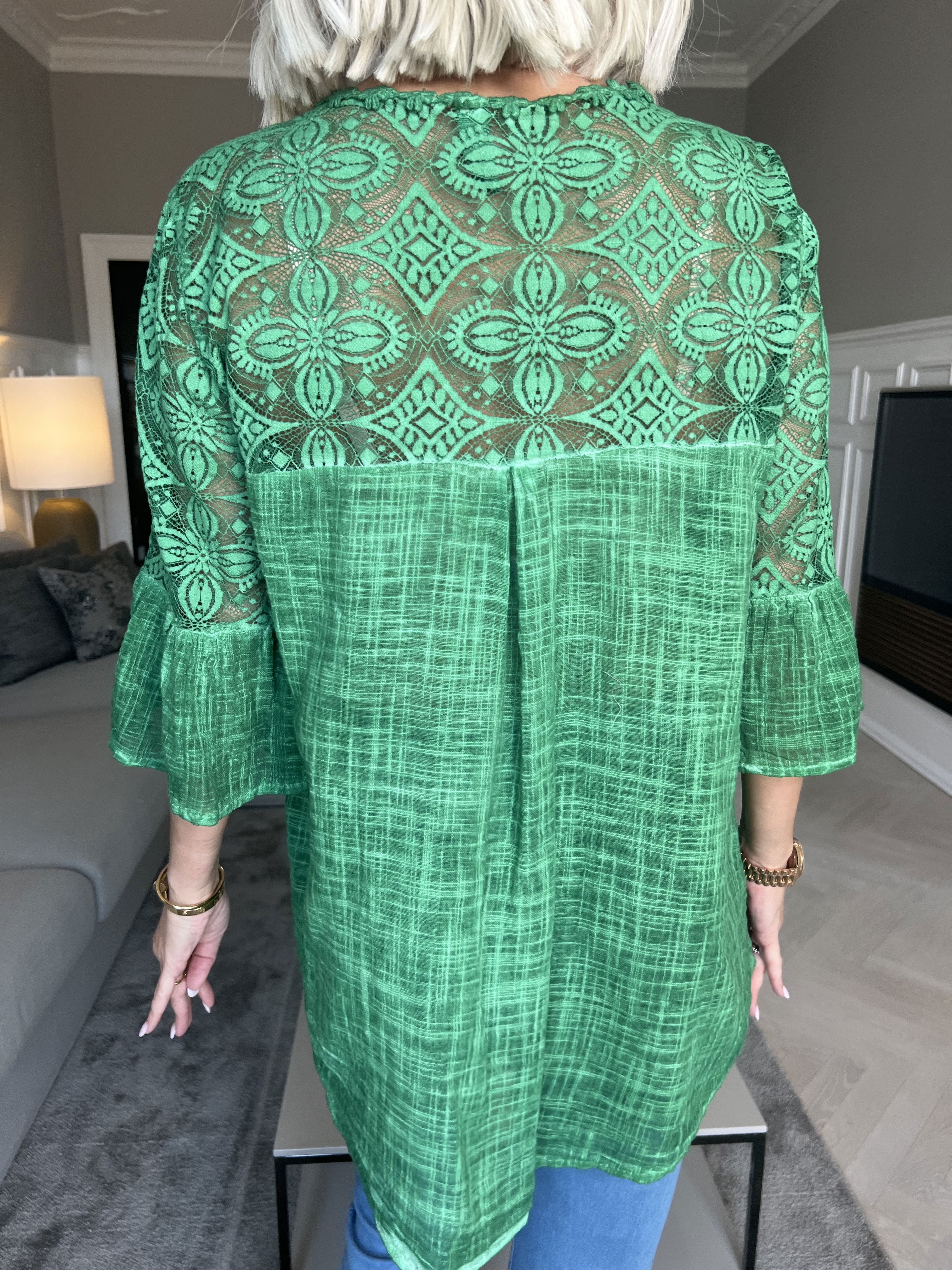 Nice - Fin tunika med spetsärmar