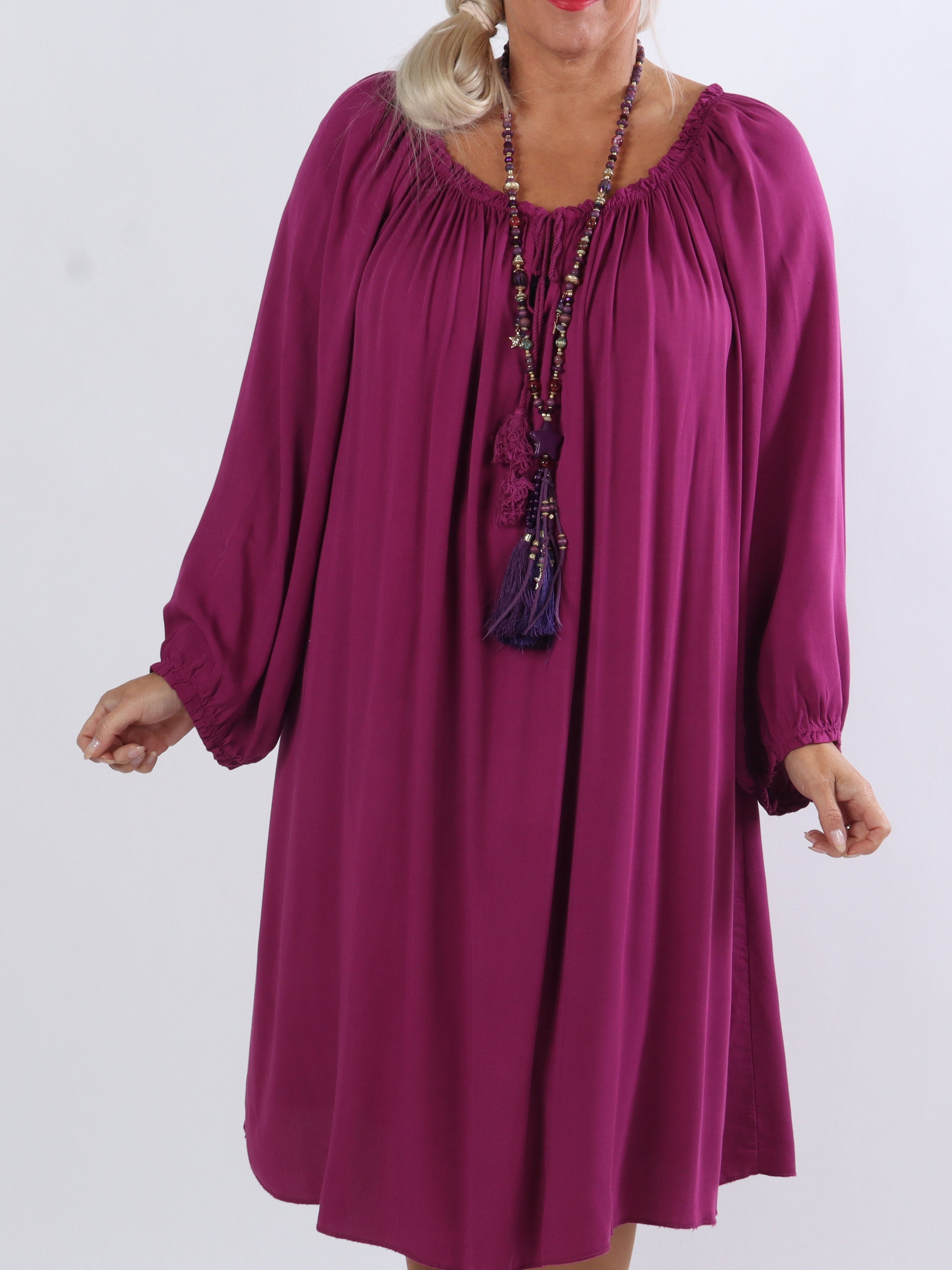 Nicole - Snygg tunikaklänning i plus size med knytband - Army