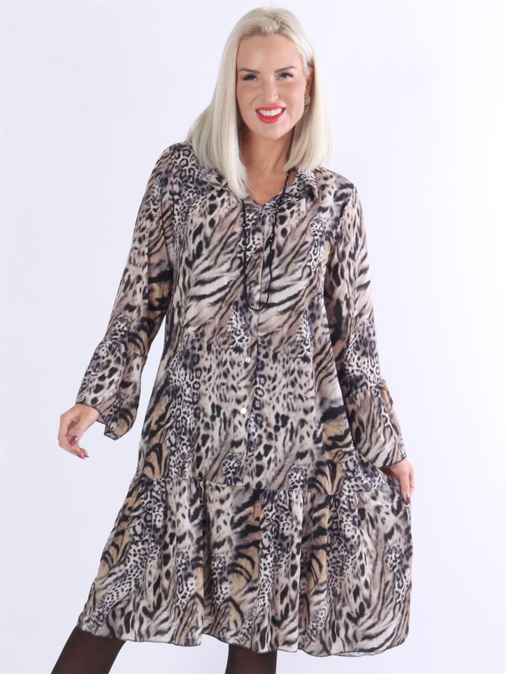 Nicolina - Klänning med banddetaljer