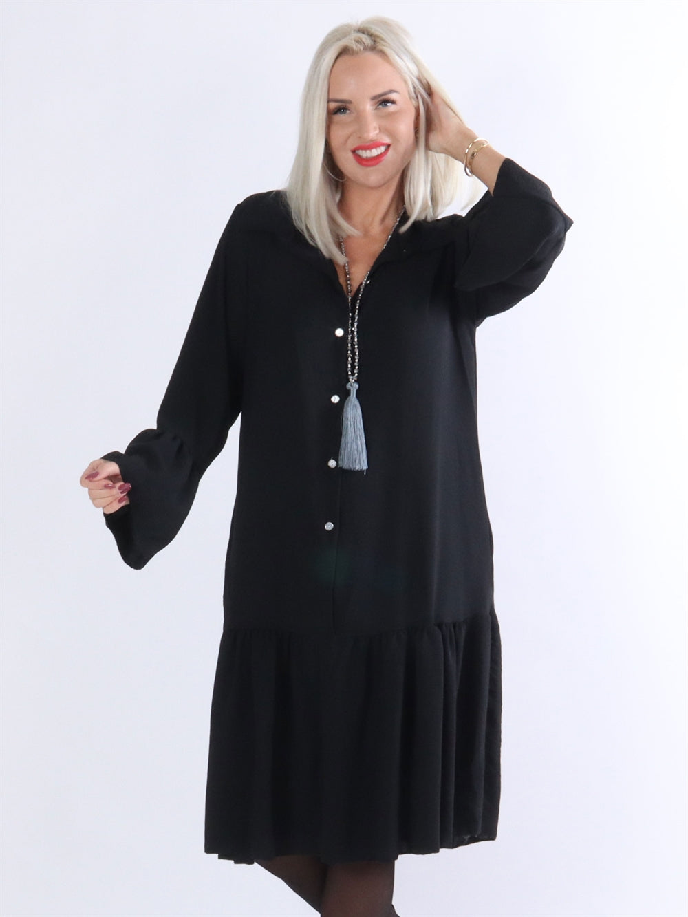 Nicolina - Klänning med banddetaljer