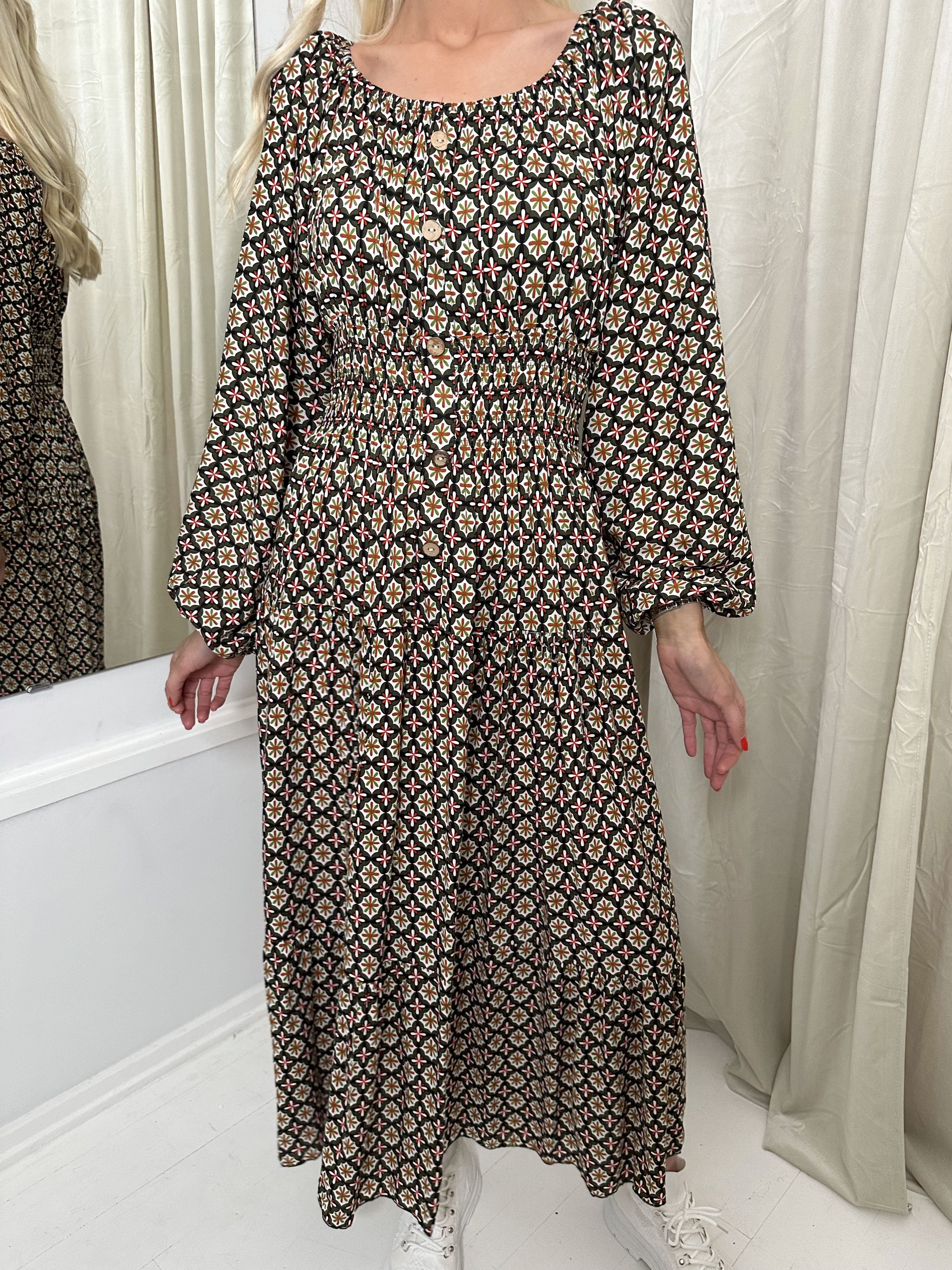 Noemi - Lång klänning med bred gummiband i midjan