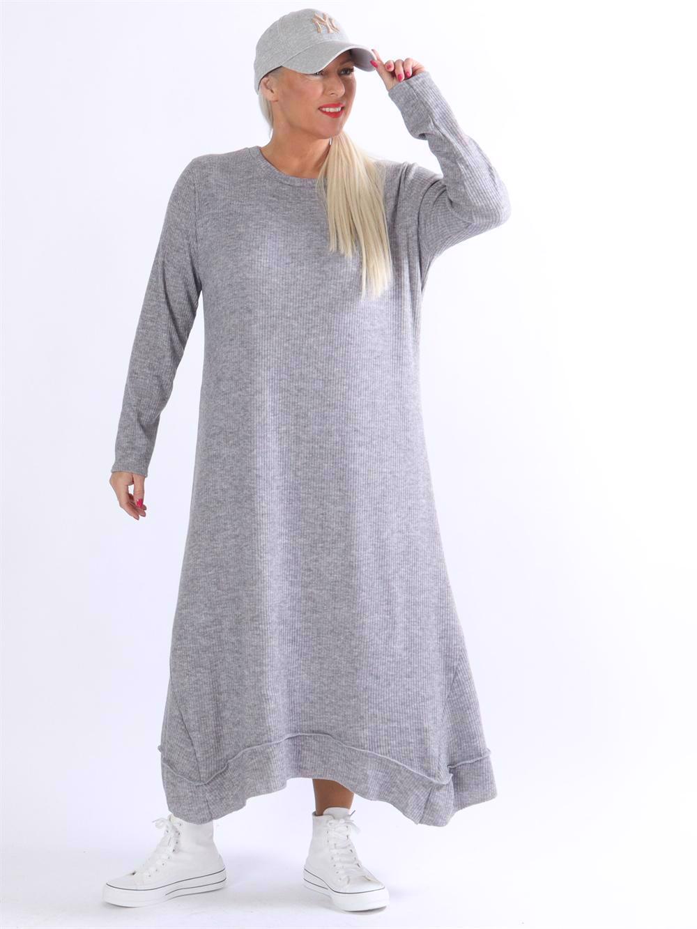 Norma - Lång mjuk ribbad klänning