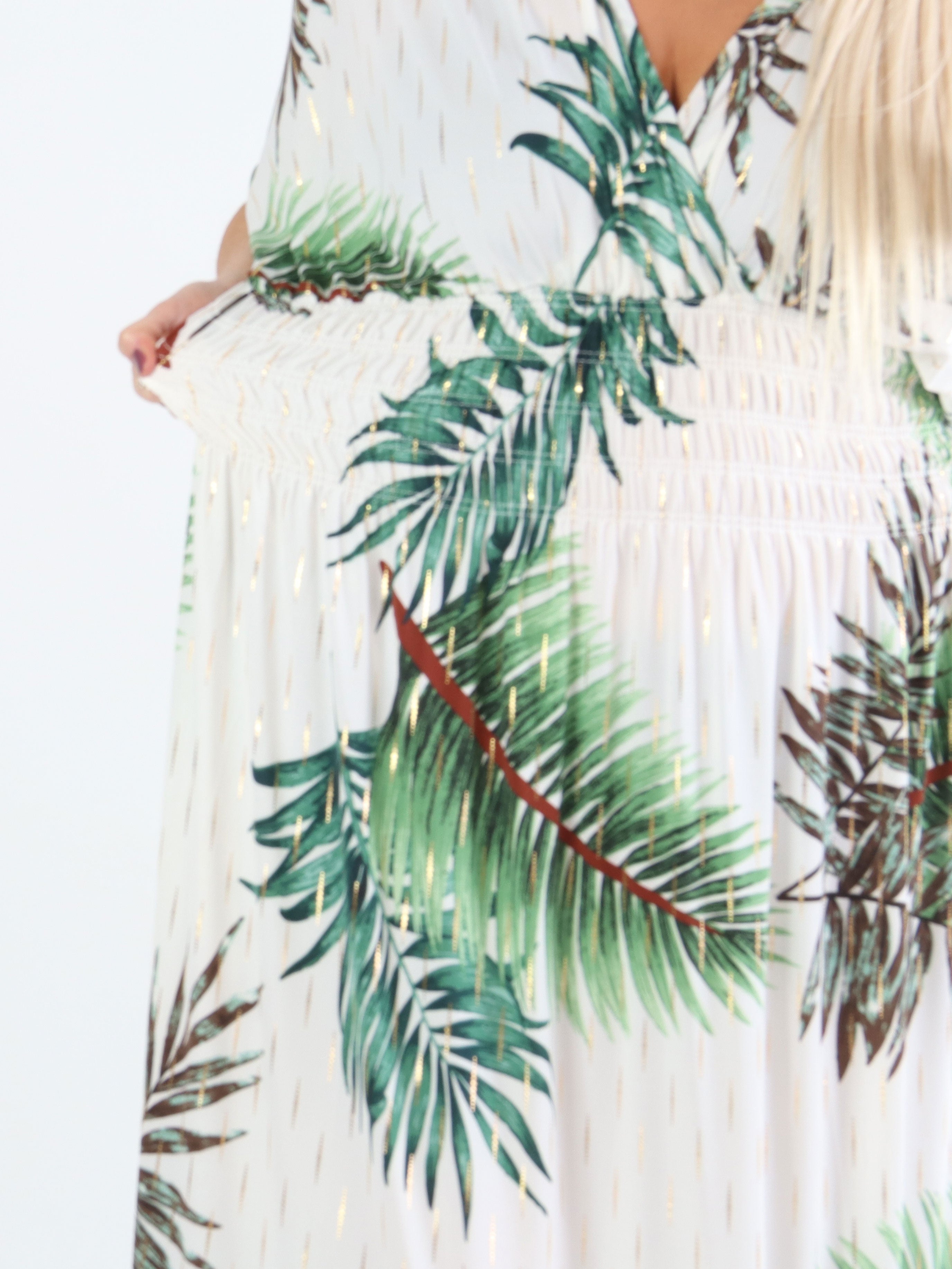 Pams Palm - Lång stretchig plus size klänning i skrynkelfritt material