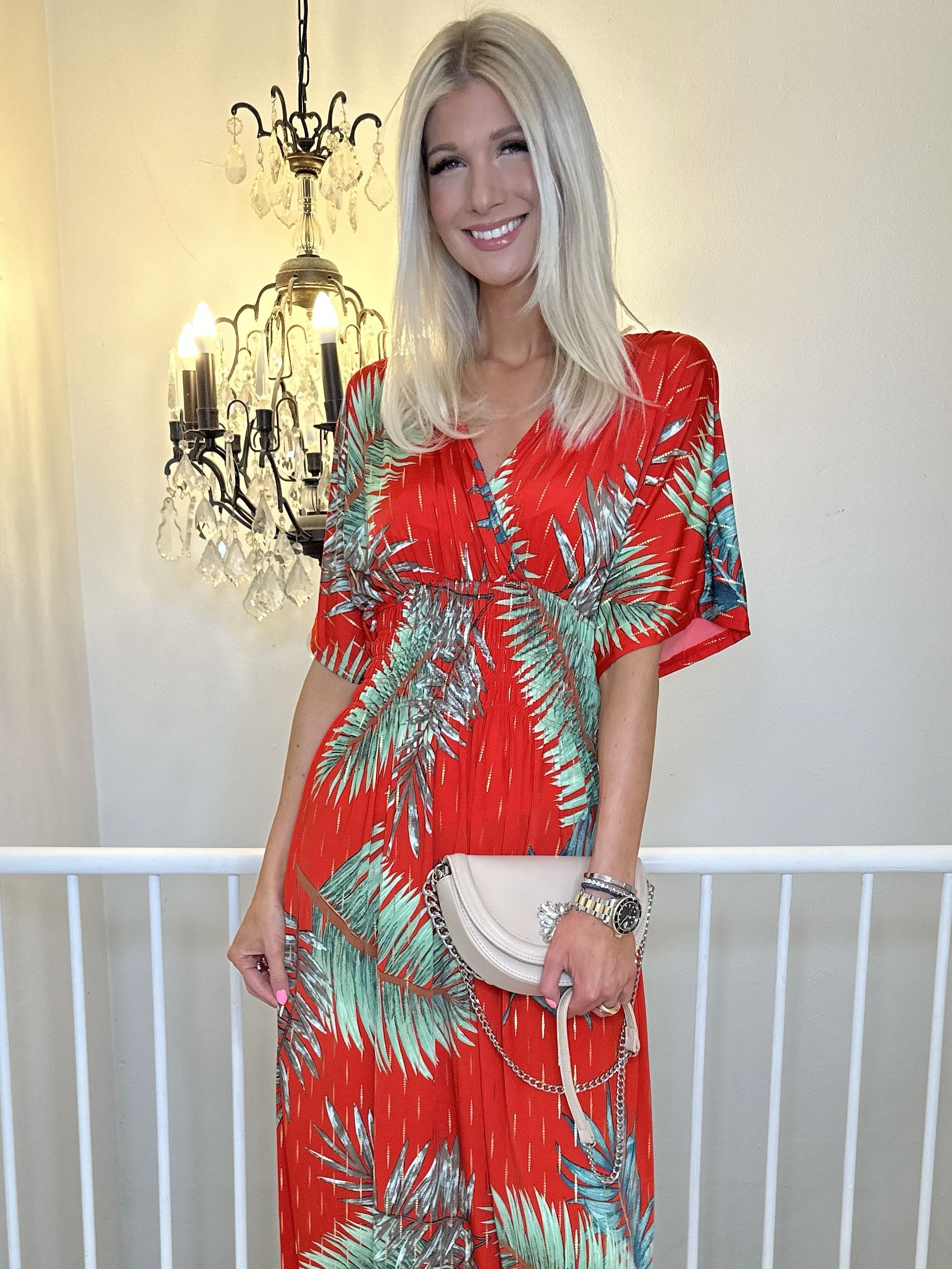 Pams Palm - Lång elastisk klänning i skrynkelfritt material