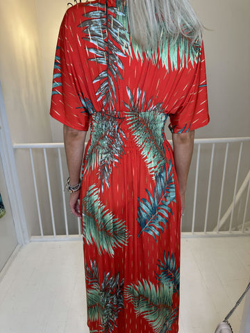 Pams Palm - Lång elastisk klänning i skrynkelfritt material