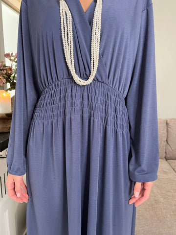 Pams Long Sleeve - Lång elastisk klänning i veckfritt tyg