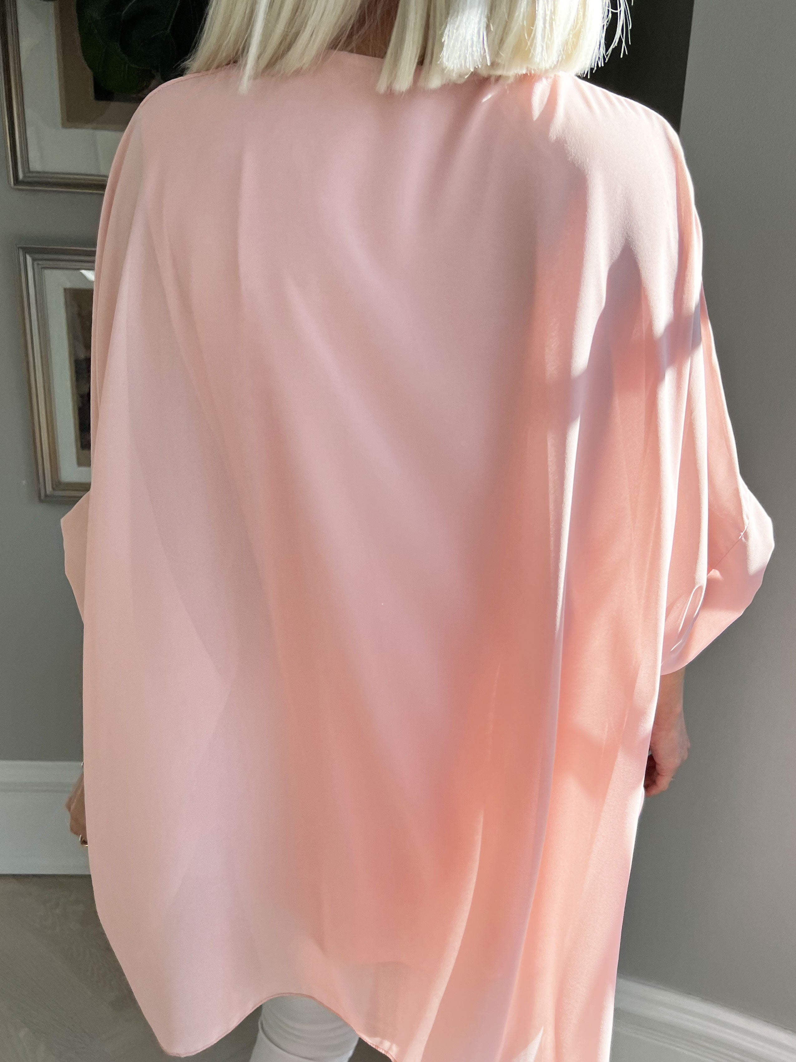 Patty - Söt tunika med chiffonglager på utsidan