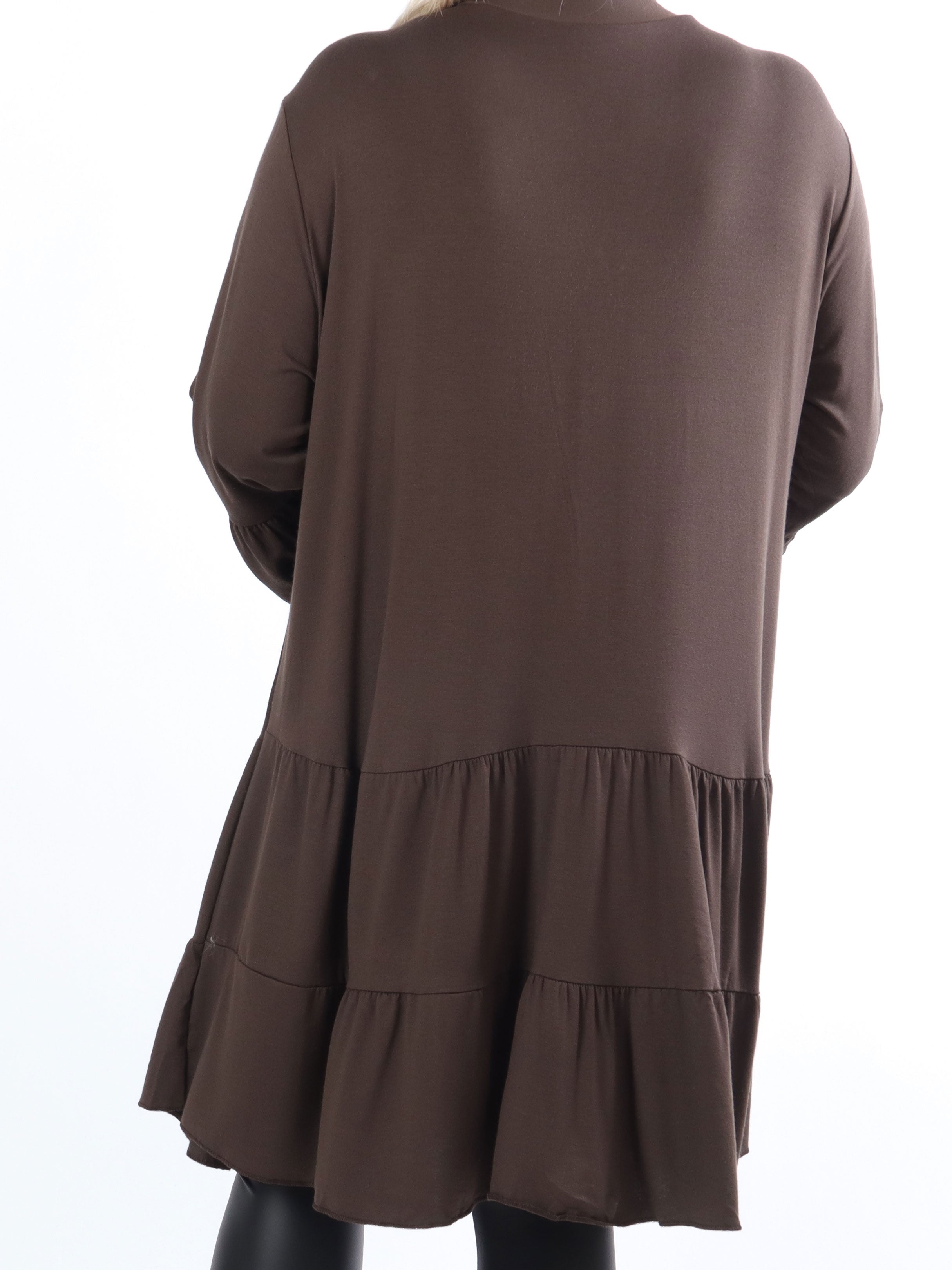 Pauline Plain - Plus size klänning med v-ringning och liten volangkjol