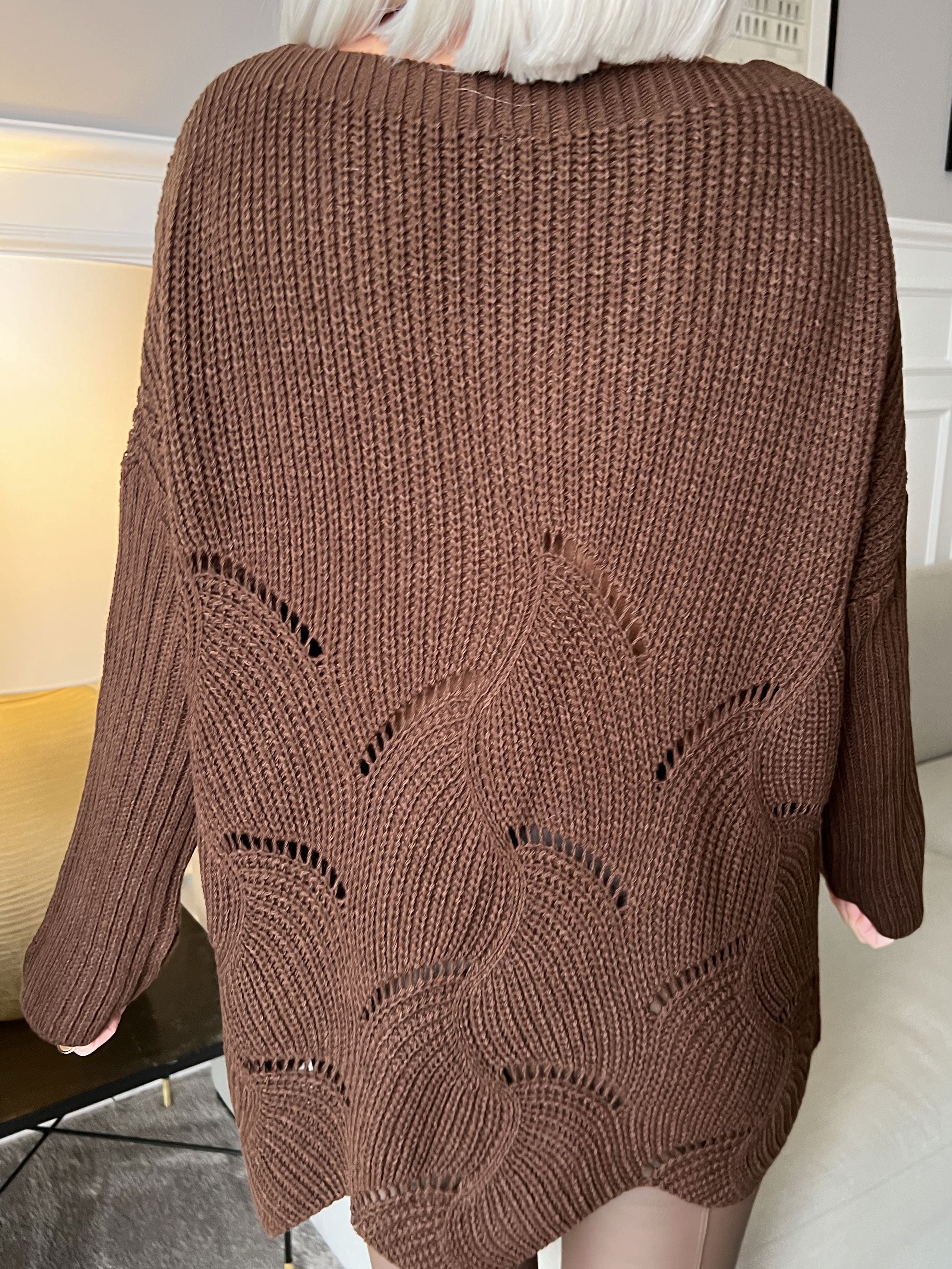 Pearl - Vacker stickning med vita pärlor - Black