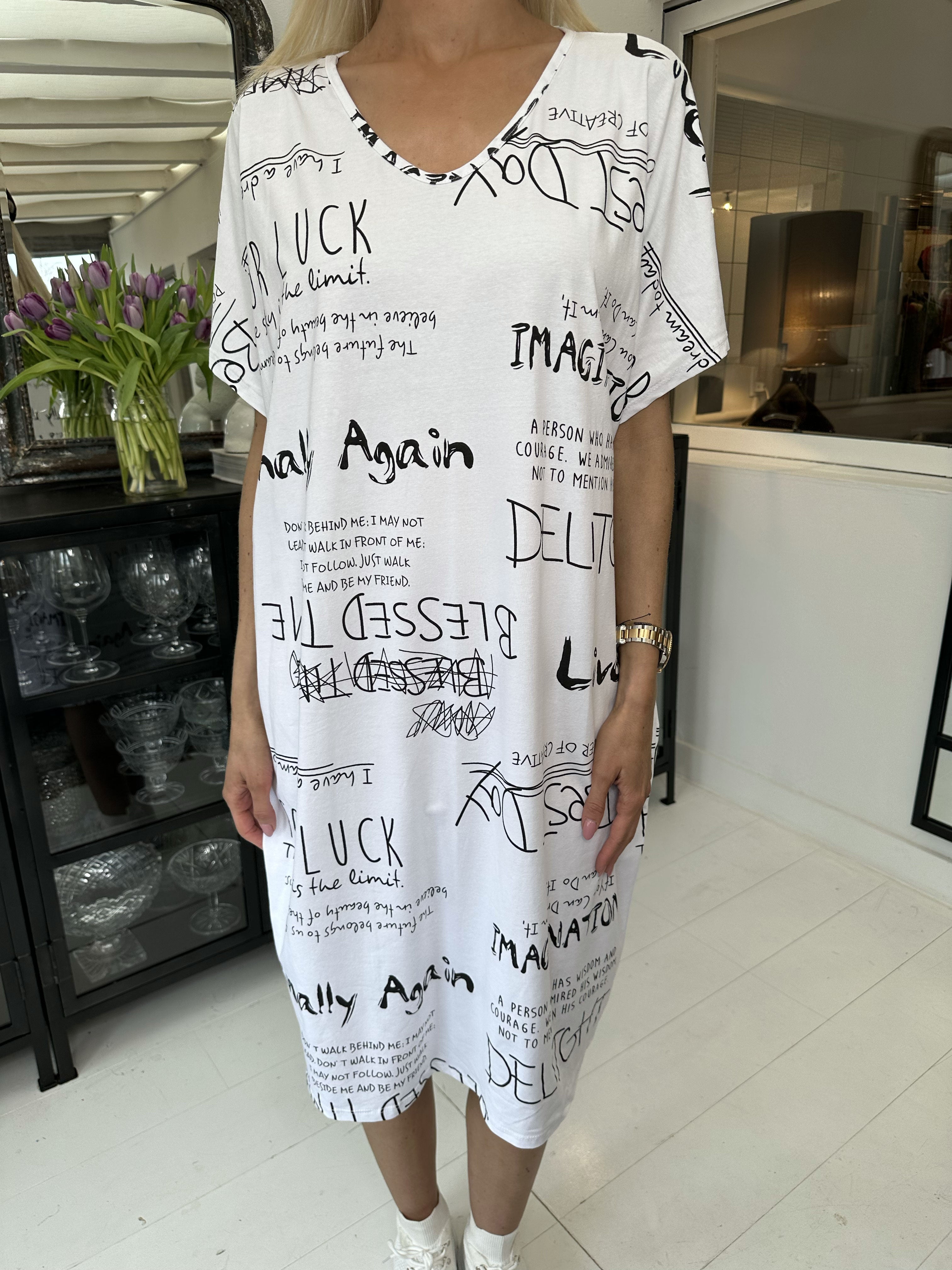 Pil - Cool t-shirt klänning med skrift