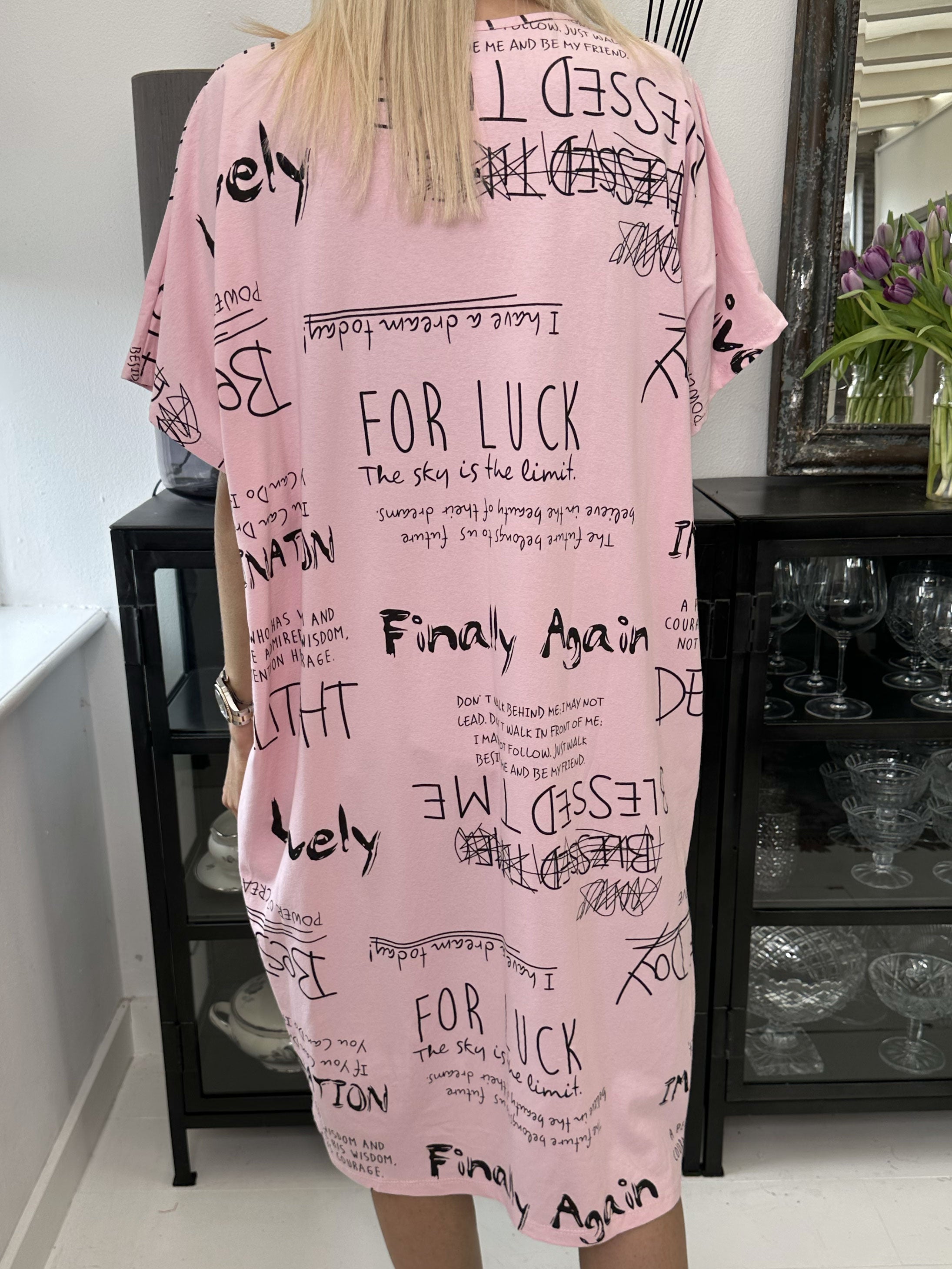 Pil - Cool t-shirt klänning med skrift