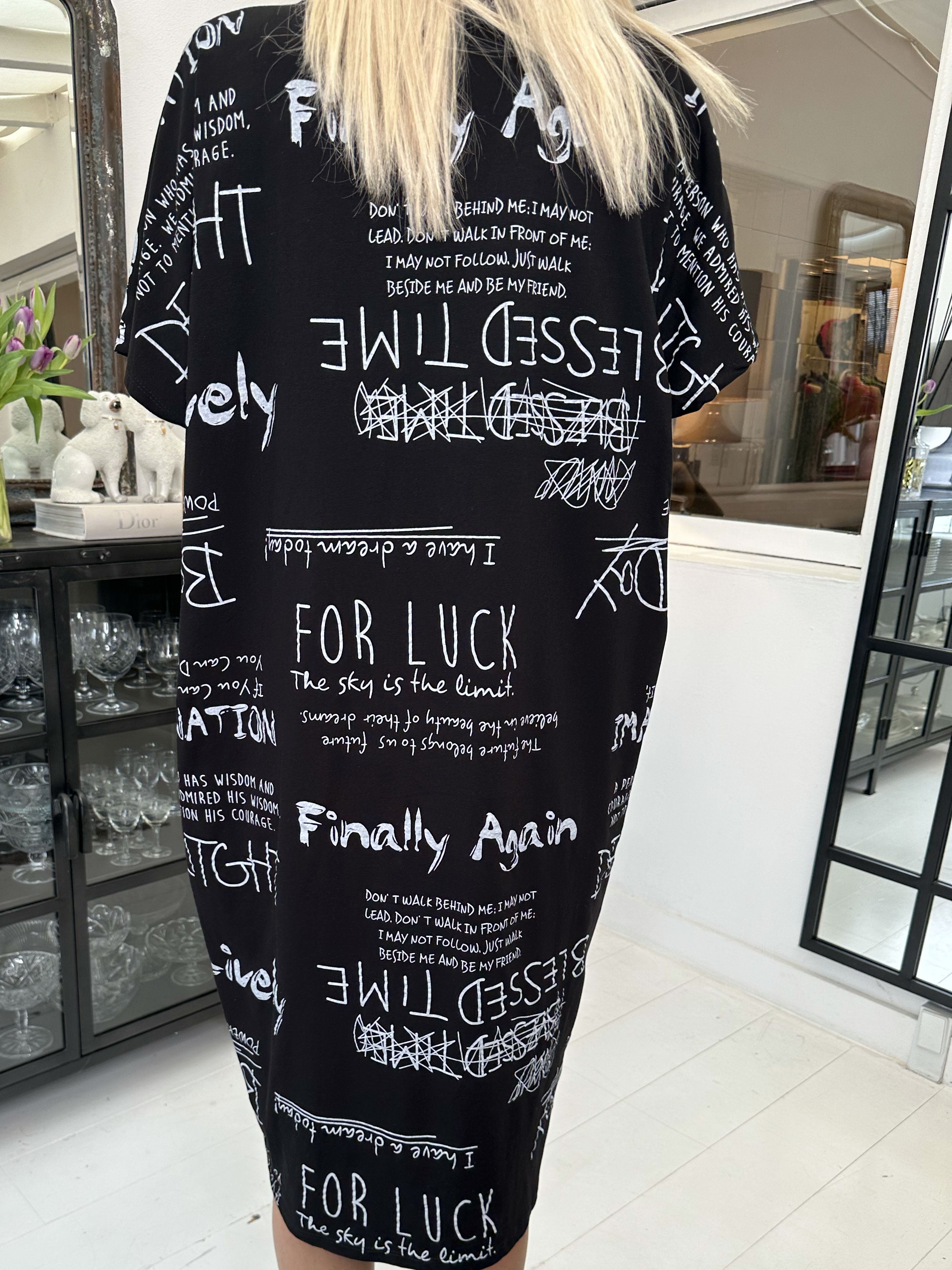 Pil - Cool t-shirt klänning med skrift