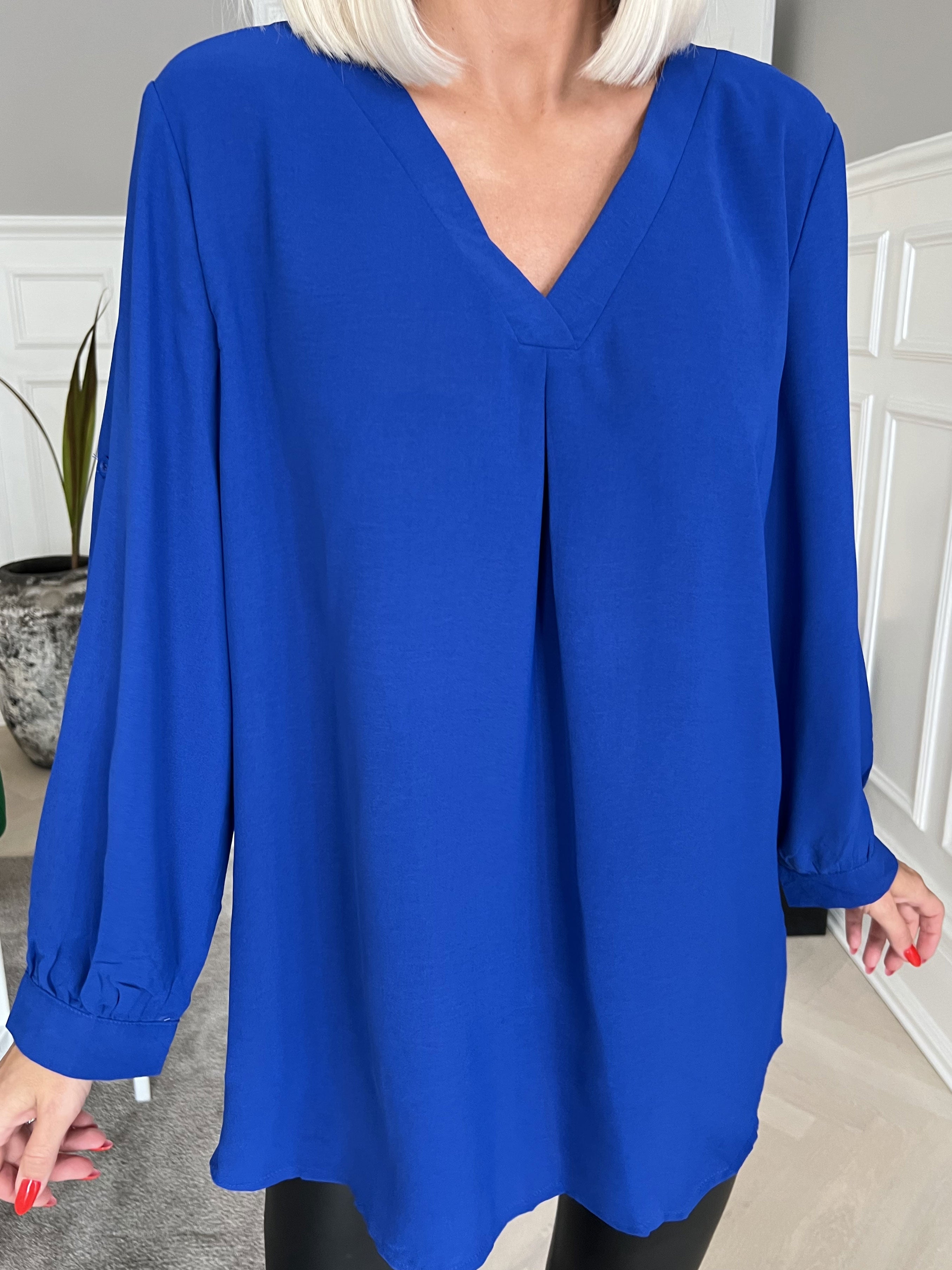 Rita - Söt tunika med spets på baksidan - Blue