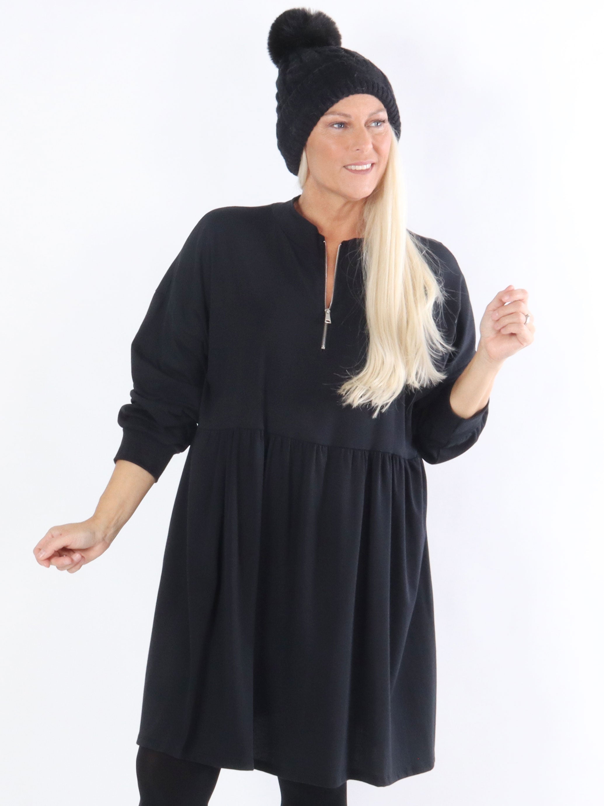 Saga - Armégrön långärmad blus med dragkedja på bröstet