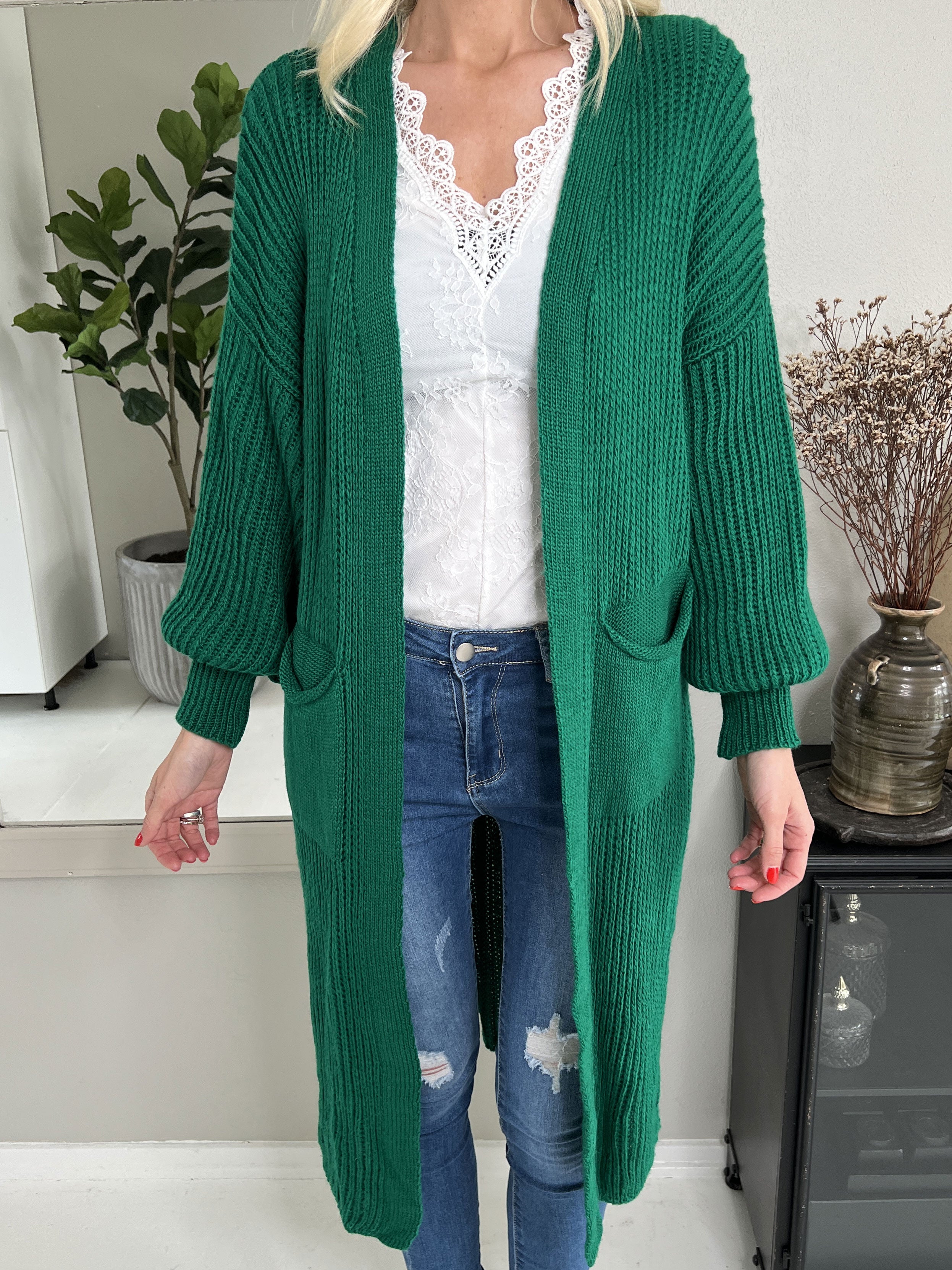 Sally - Stickad kofta med ballongärmar