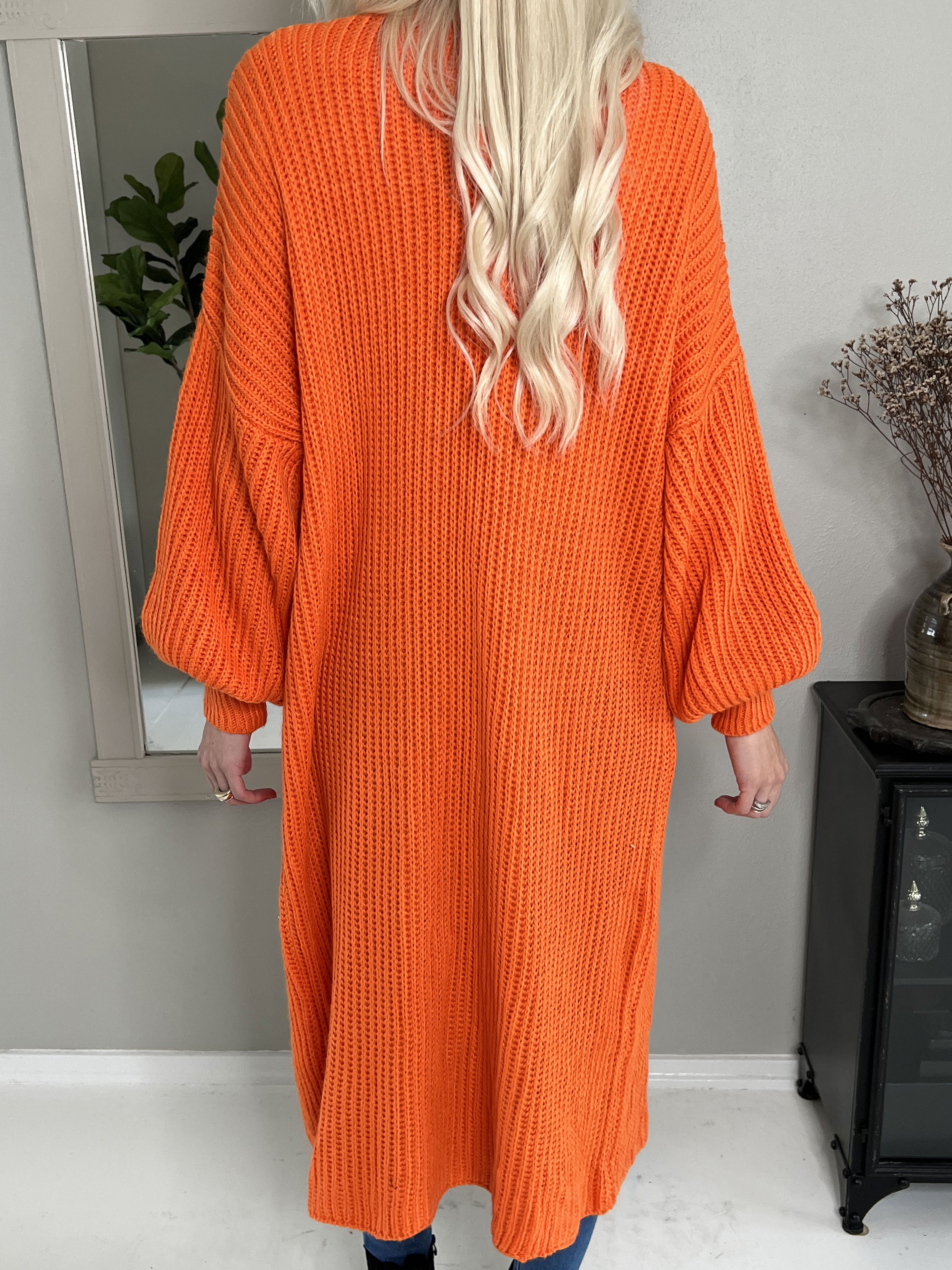 Sally - Stickad kofta med ballongärmar