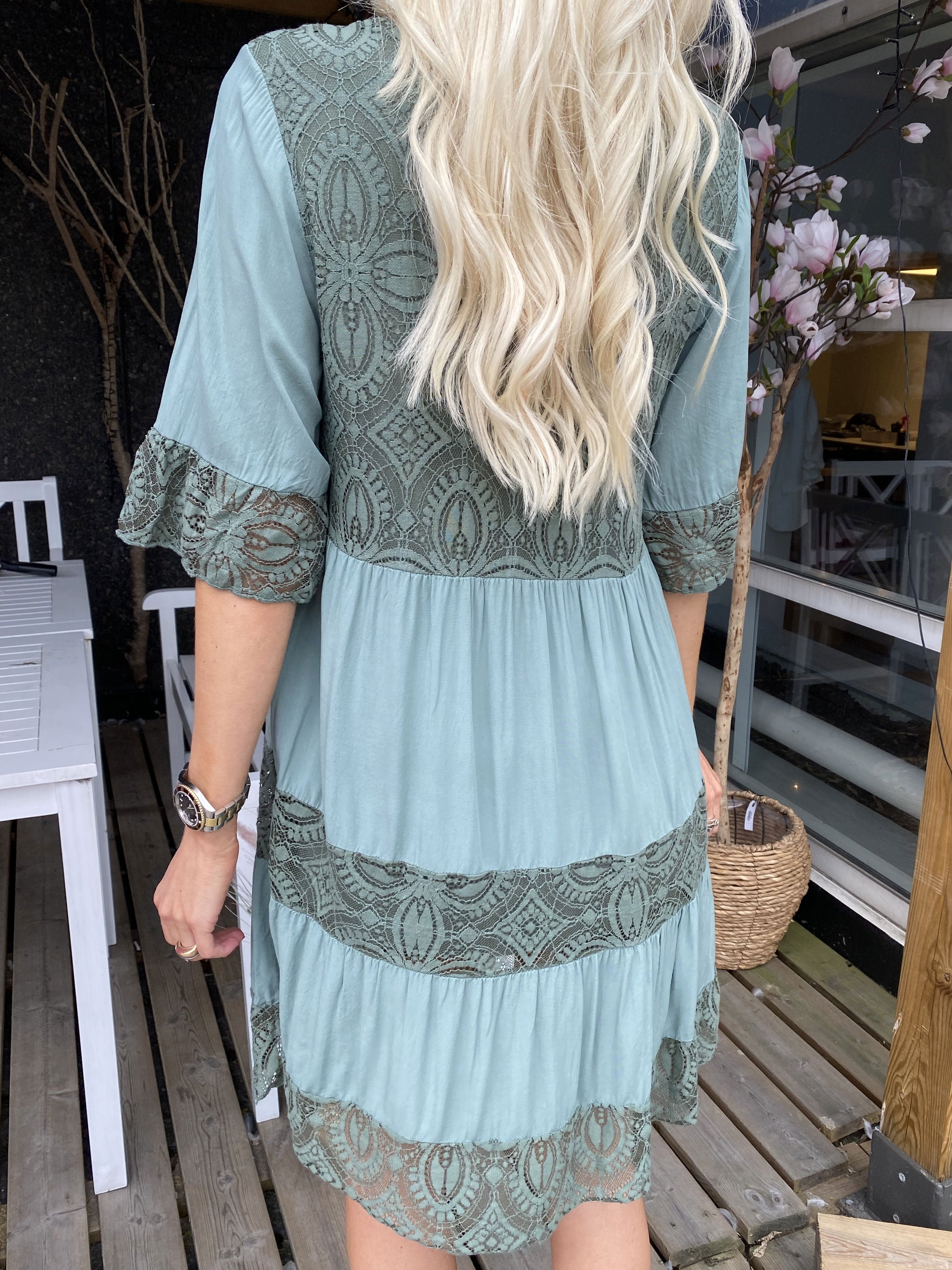 Sasia - Sommarklänning med spets