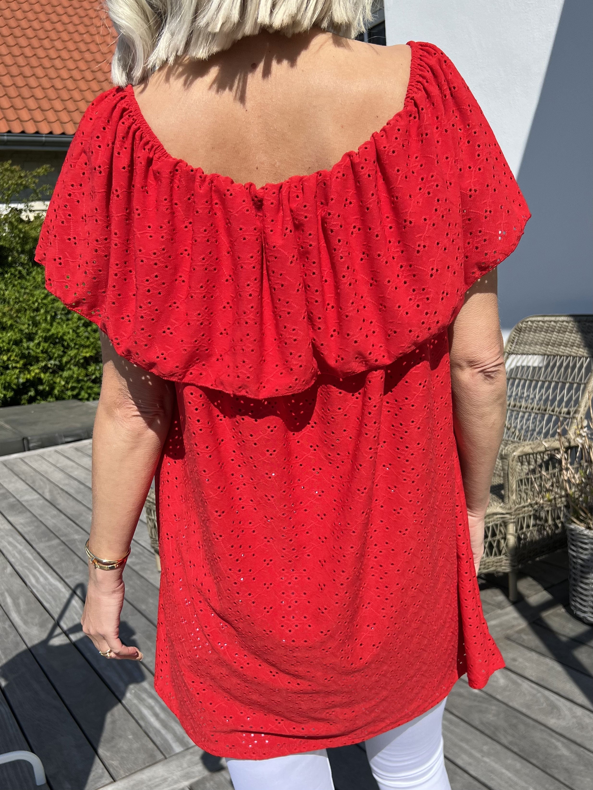 Sienna - Söt tunika med resår och broderi anglaise