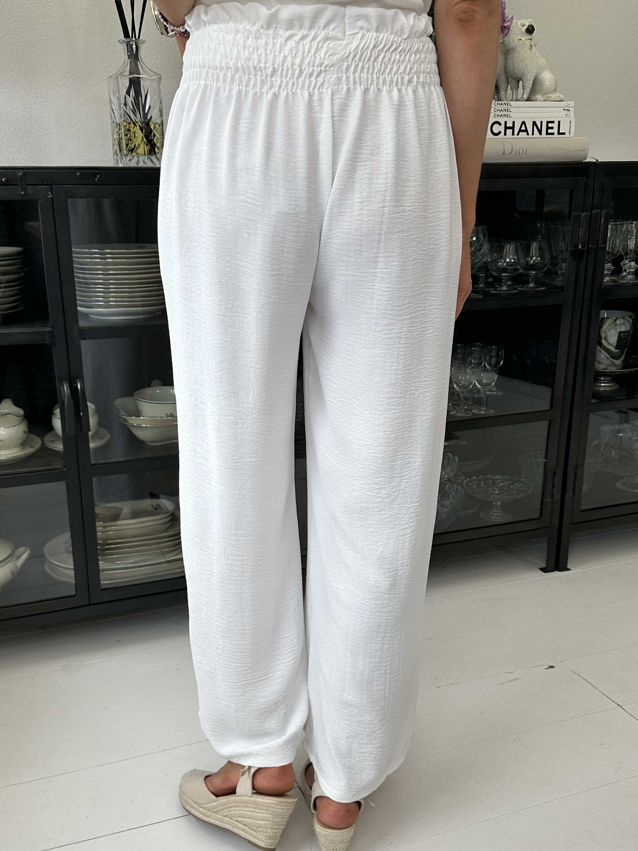 Signe - Lösa byxor med resår i midjan