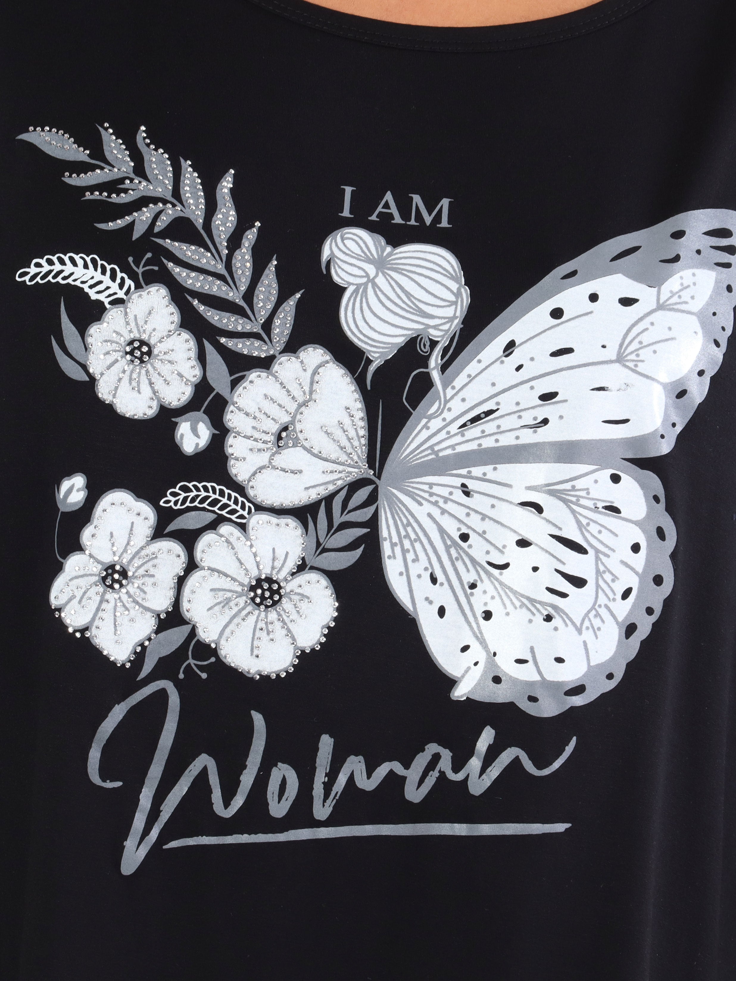 Sisse - Mjuk elastisk plus size blus med motiv och imiterad kant