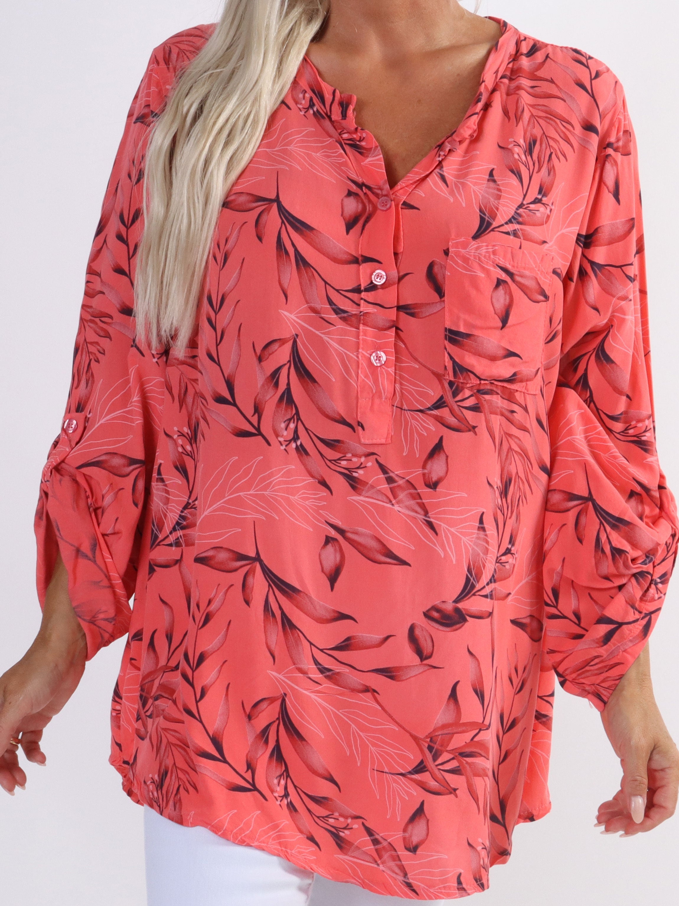 Sne - Fin bomullsskjorta i plus size med bladmotiv