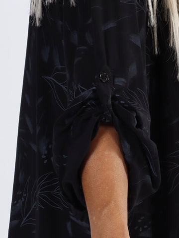Sne - Fin bomullsskjorta i plus size med bladmotiv