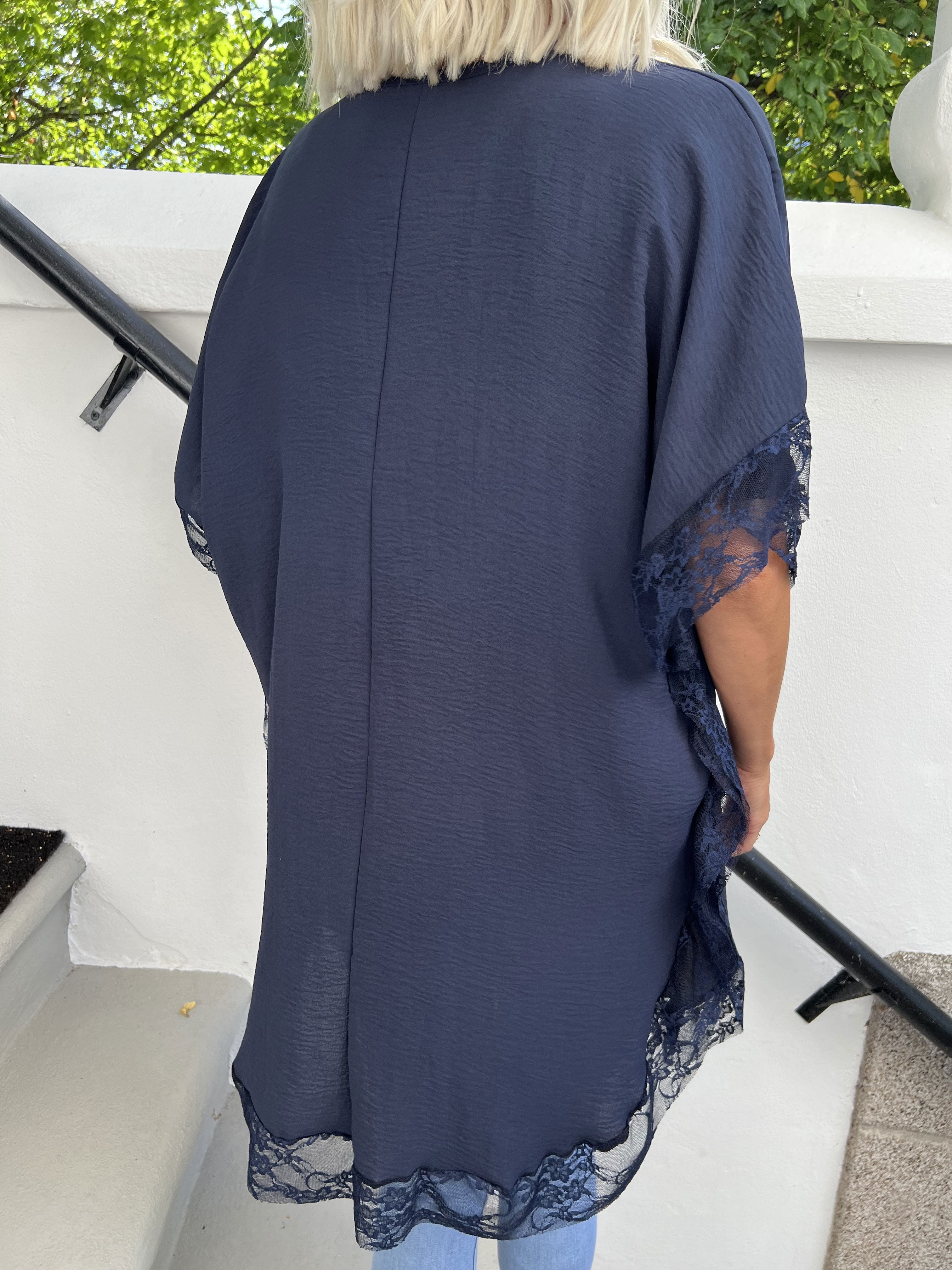 Sofie - Oversize tunika med dragkedja och spets - White