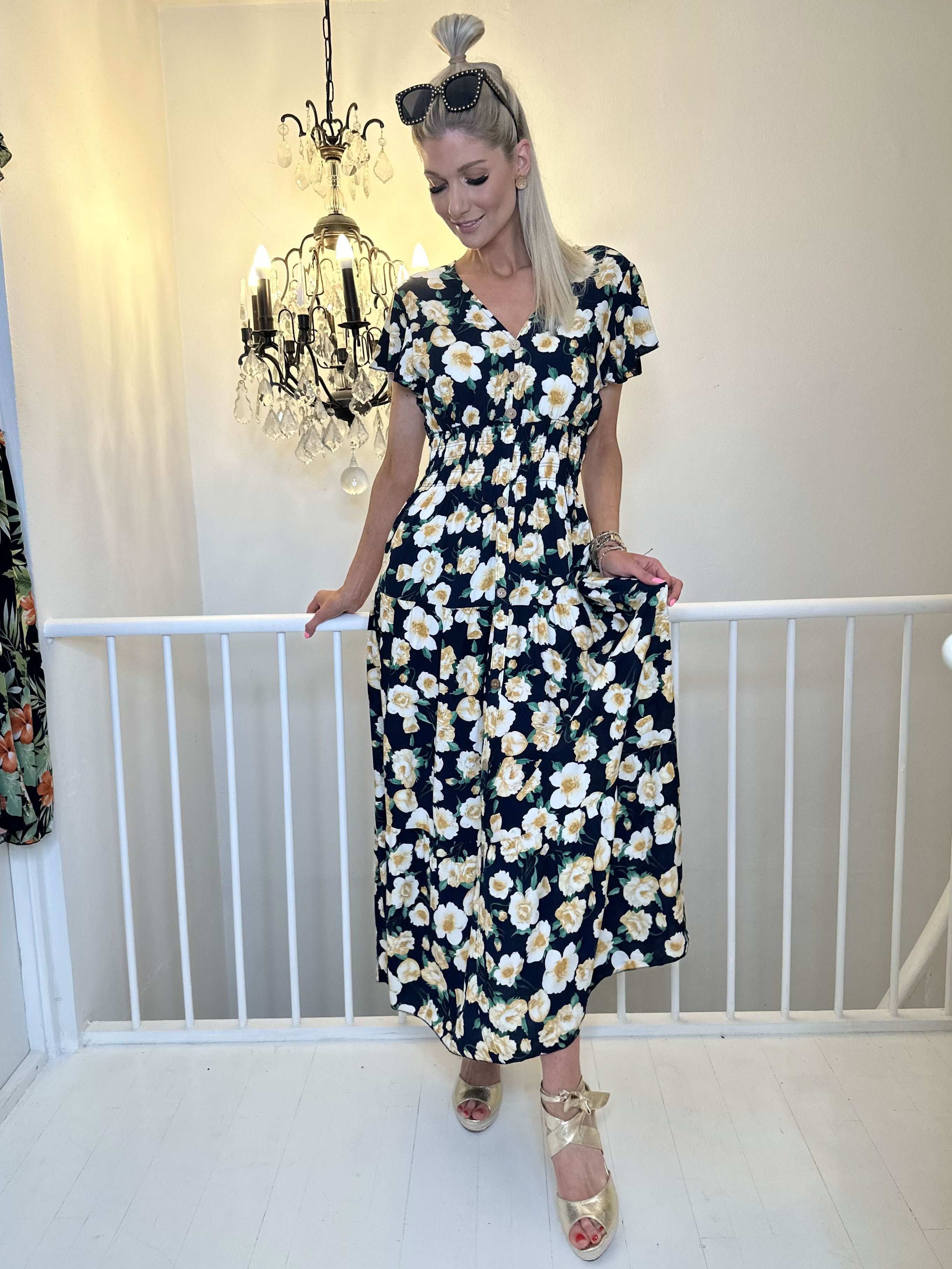 Summer Big Flower - Lång klänning med blommigt tryck och volanger