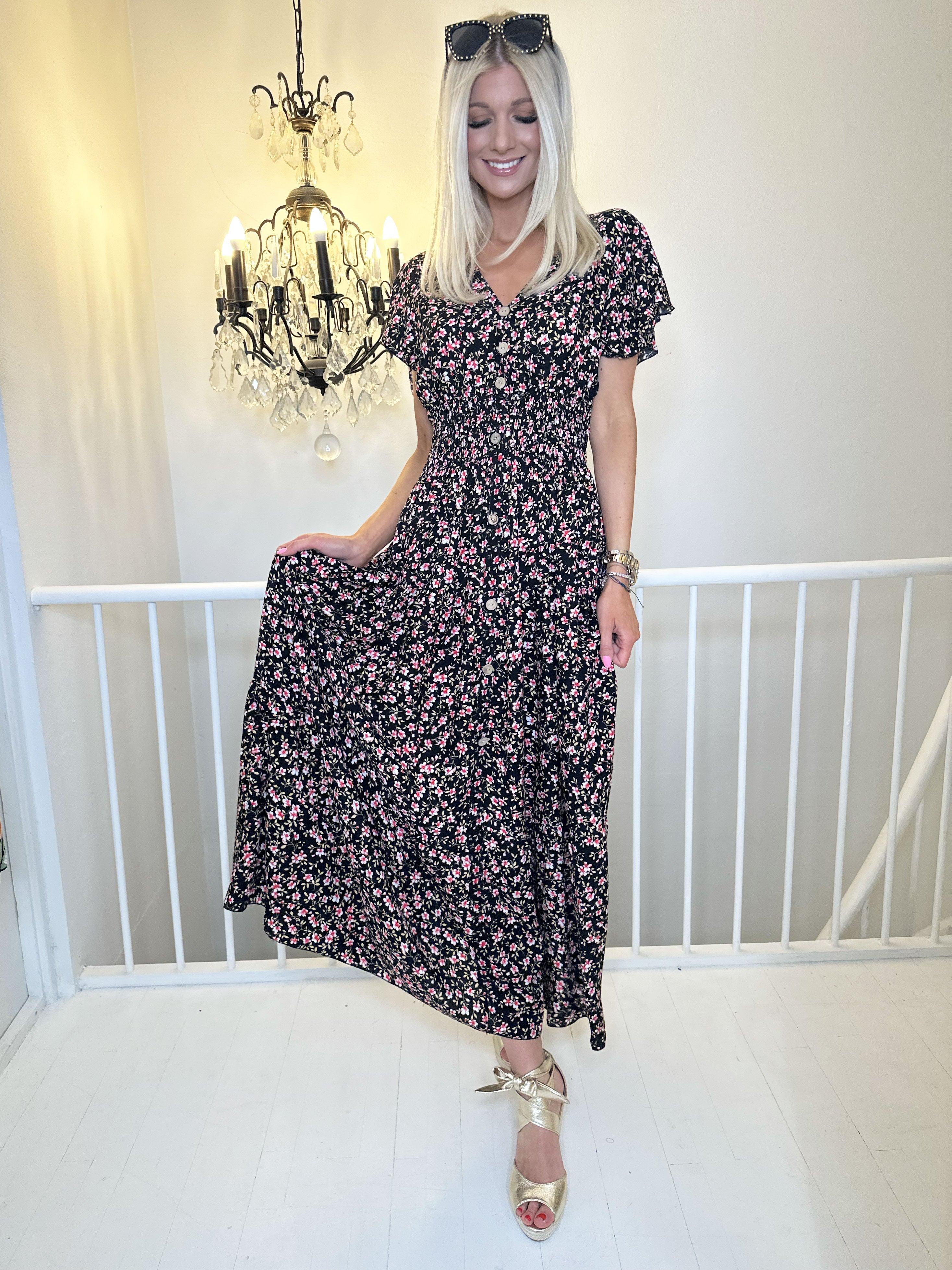 Summer Small Flower - Lång klänning med blommigt tryck och volanger