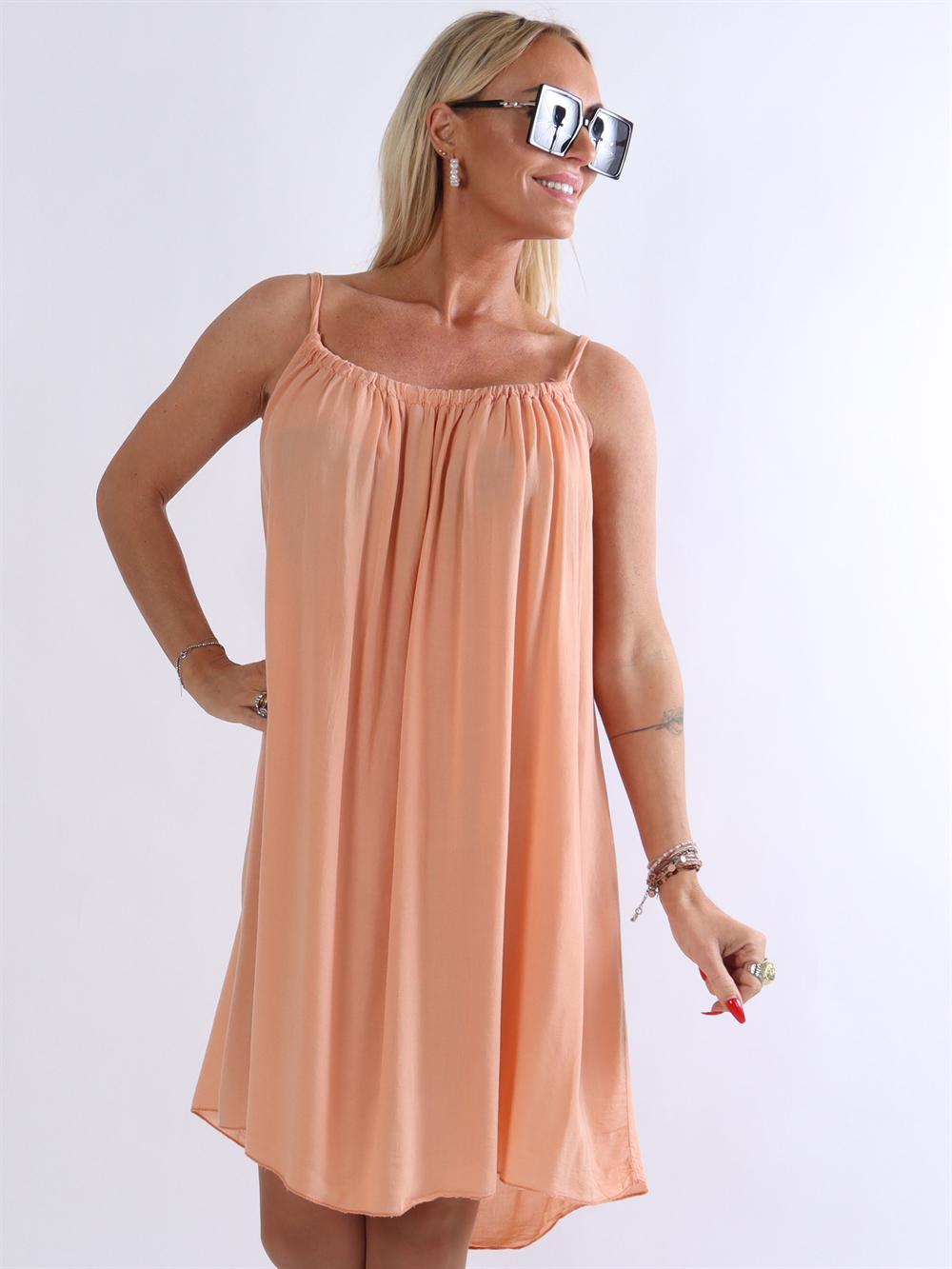 Sunshines - Klänning i lätt och avslappnad look