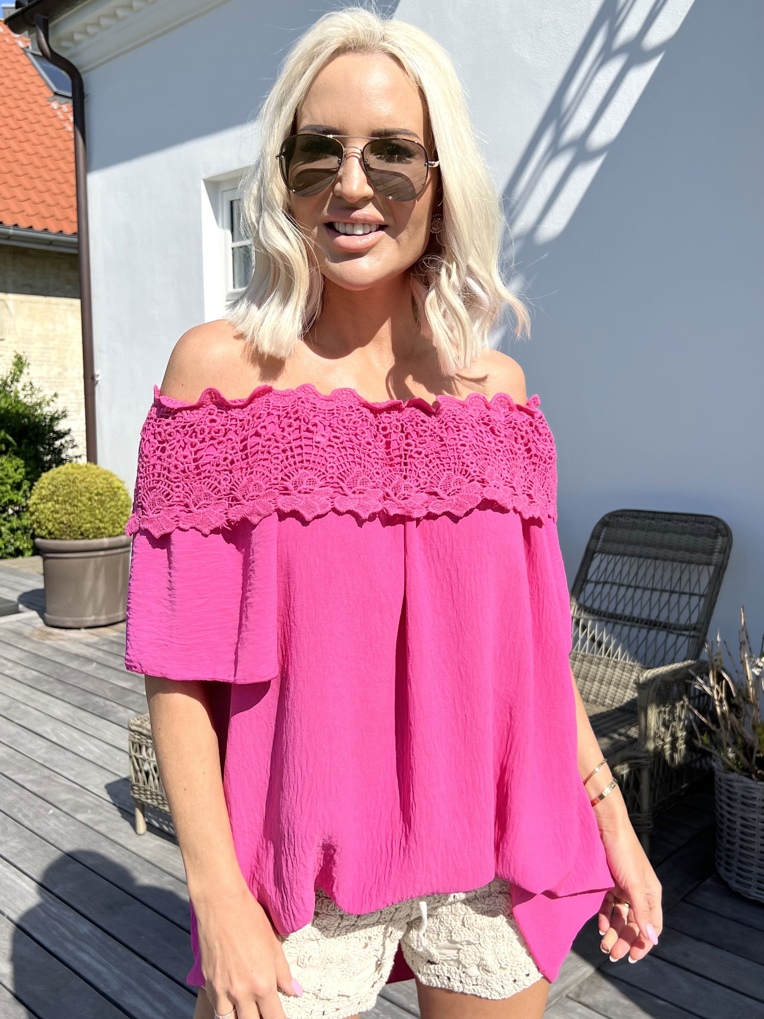 Sydney - Söt tunika utan axlar med broderier