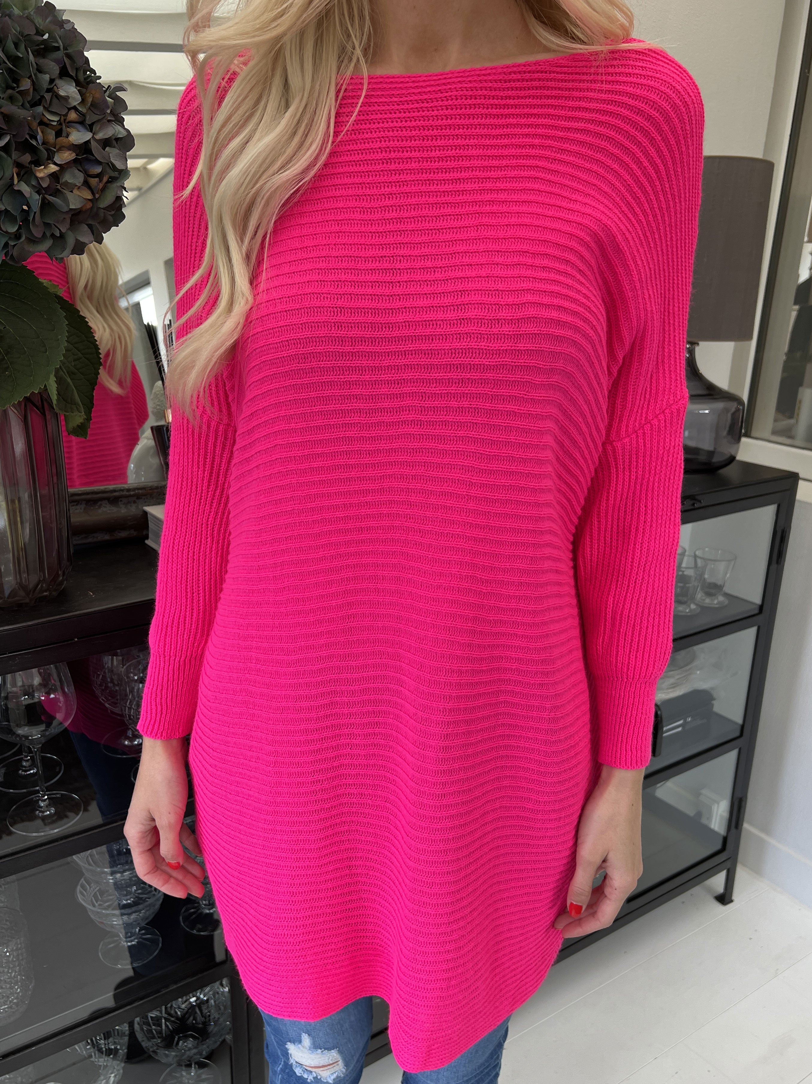 Teddy - Stickad blus med åtsittande ärmar