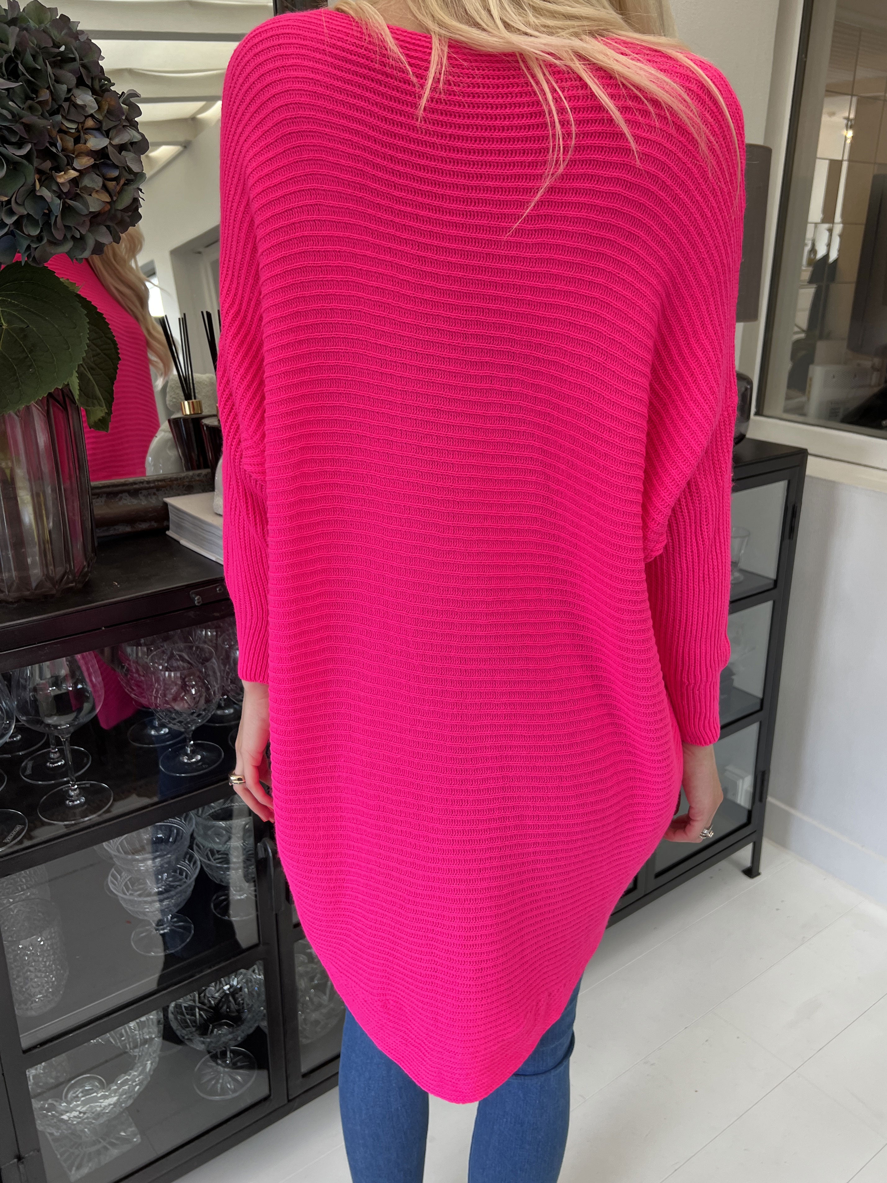 Teddy - Stickad blus med åtsittande ärmar