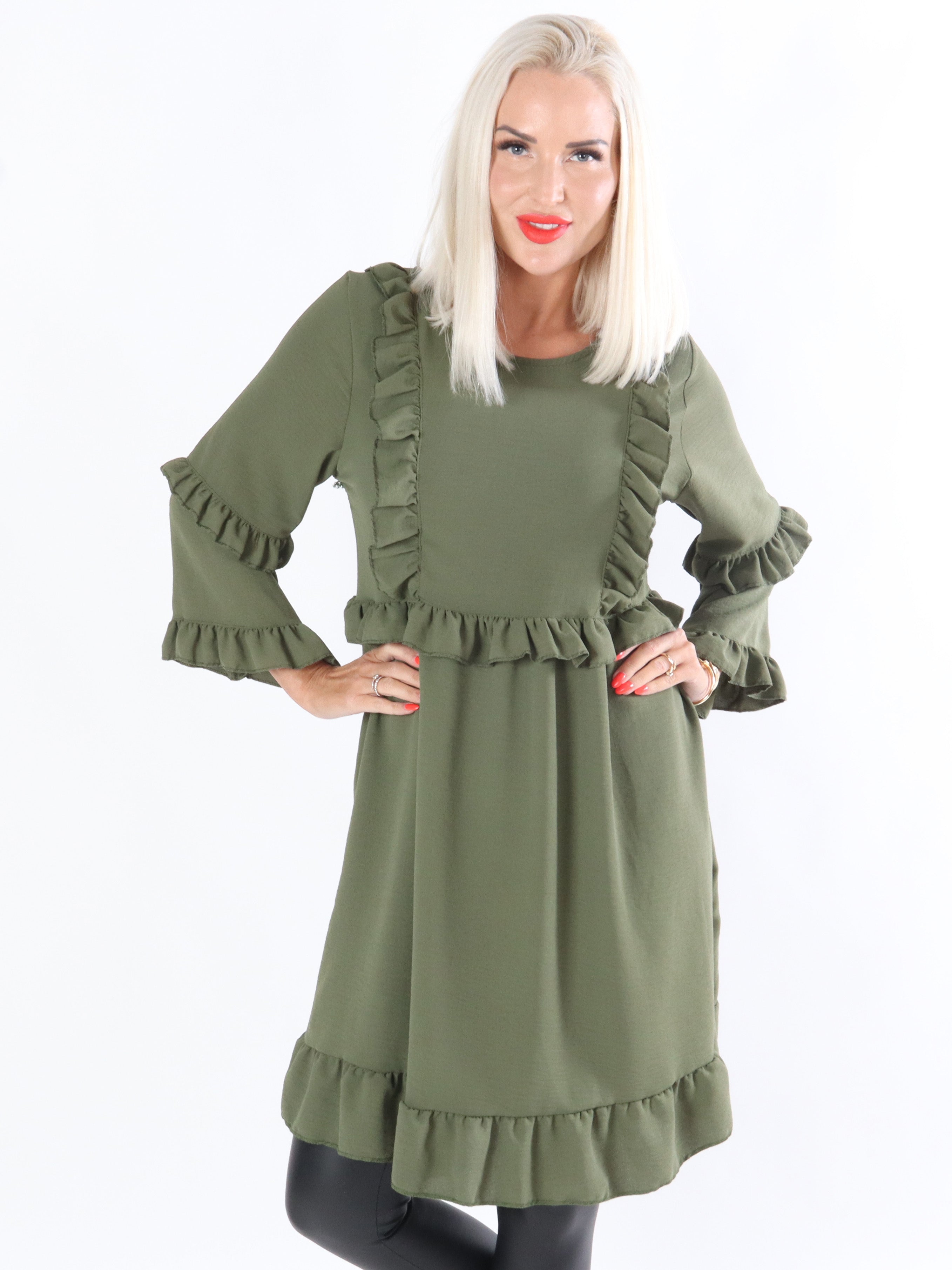 Thyra - Klänning med volangkanter framtill